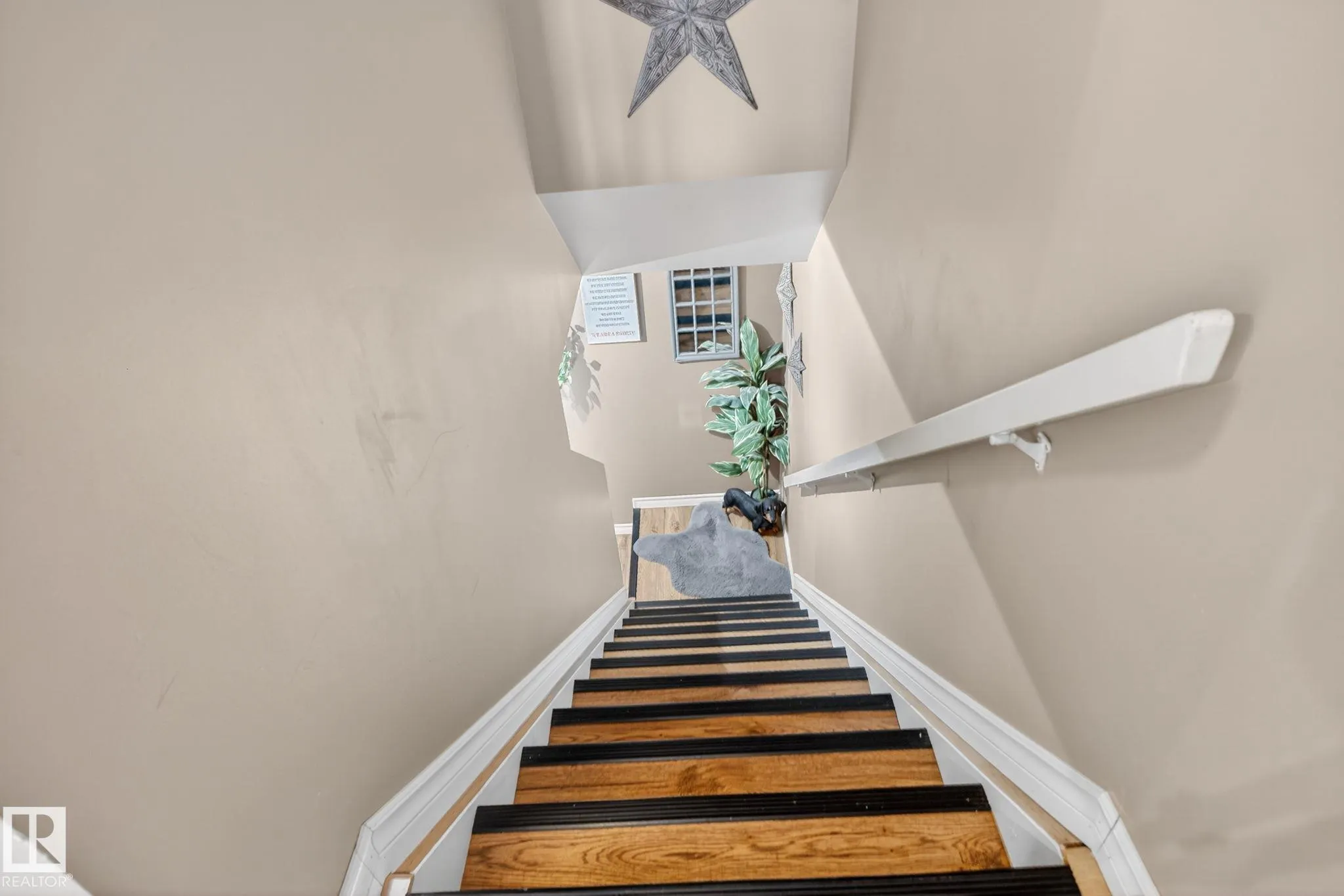 153 HABITAT Crescent