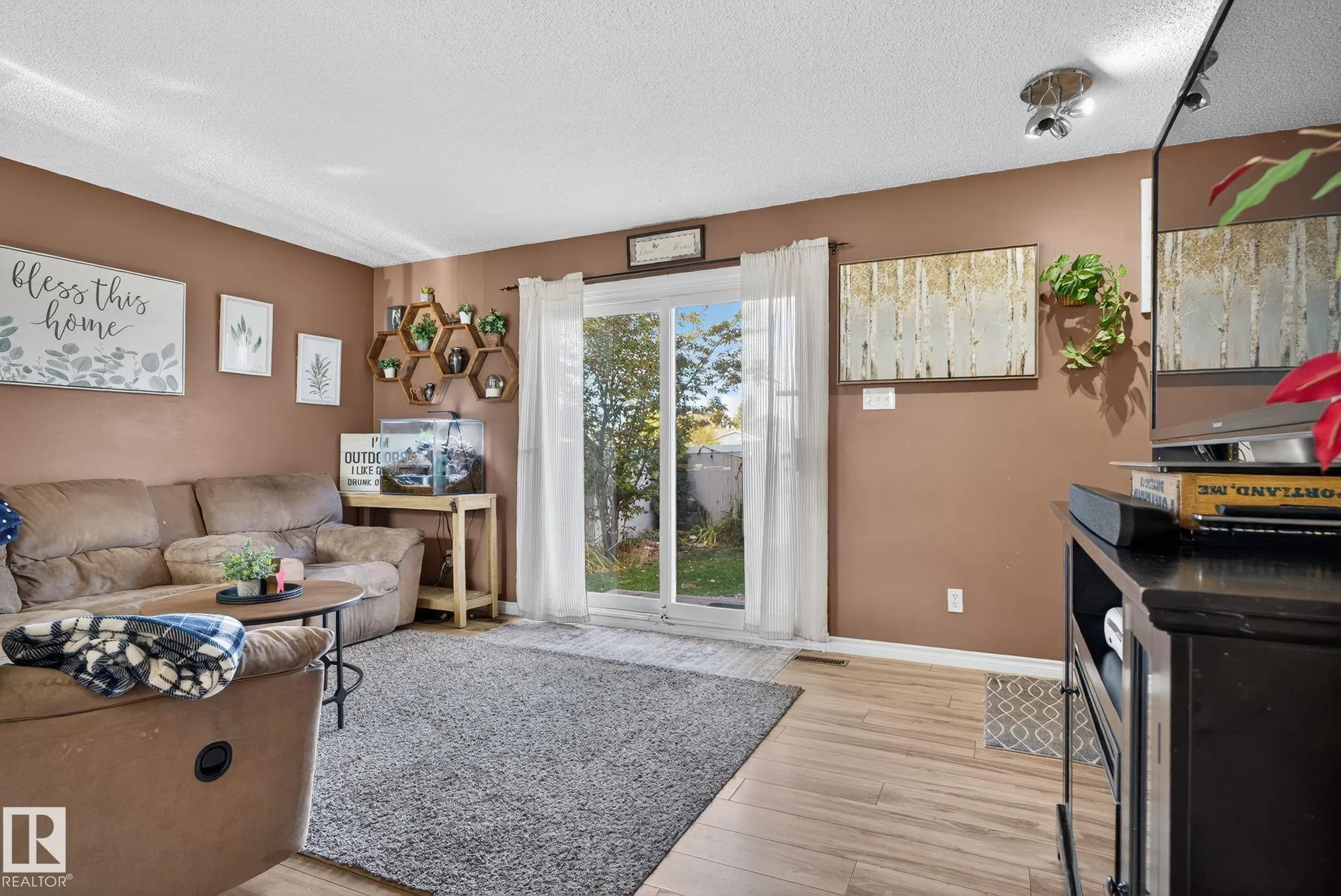 153 HABITAT Crescent