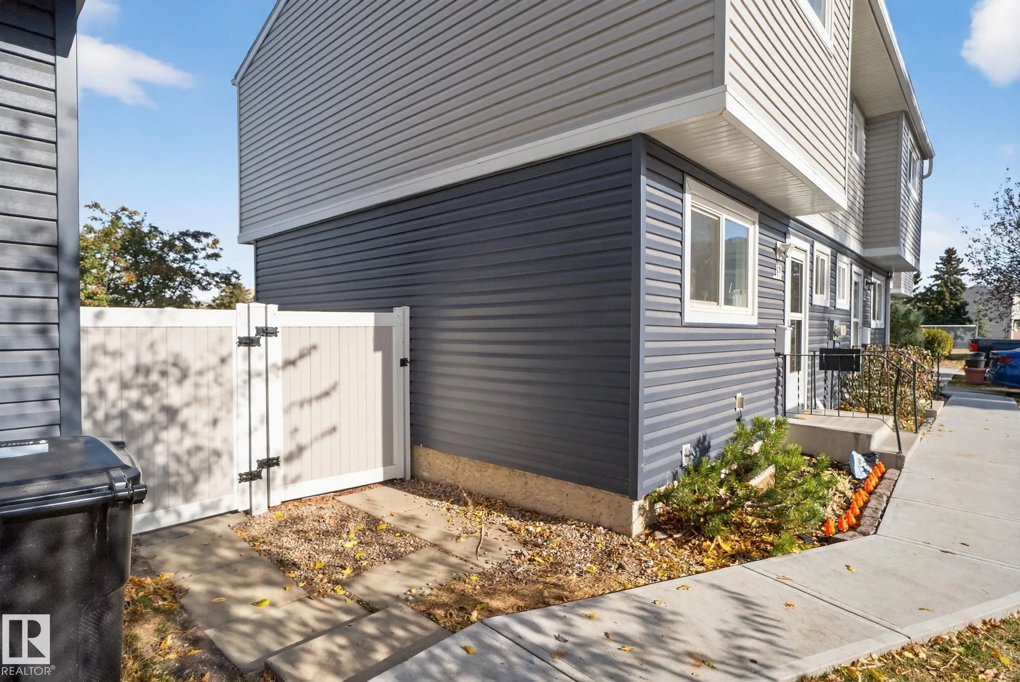 153 HABITAT Crescent