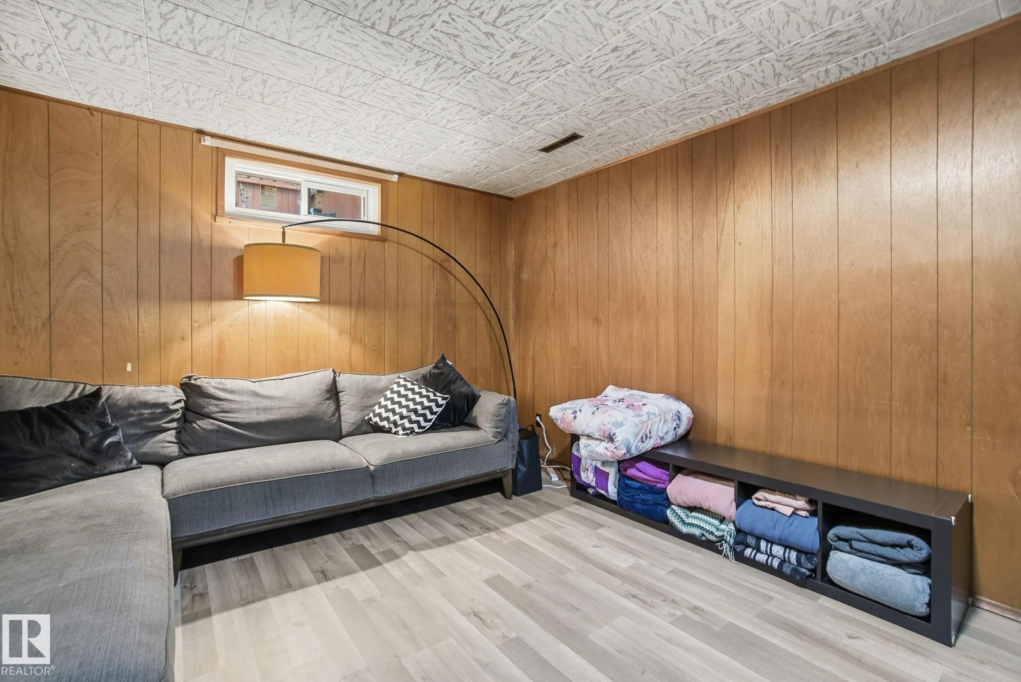 16100 88 Avenue