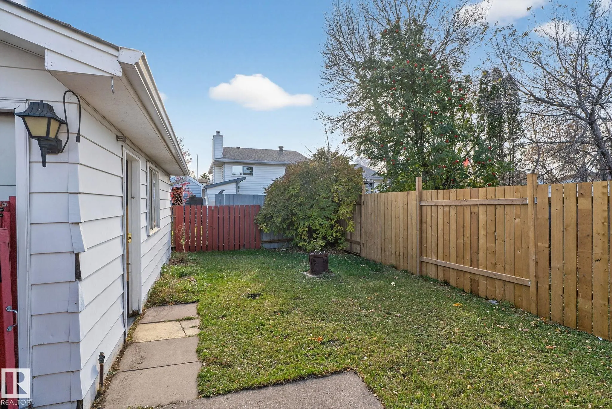 19 PRINCETON Crescent