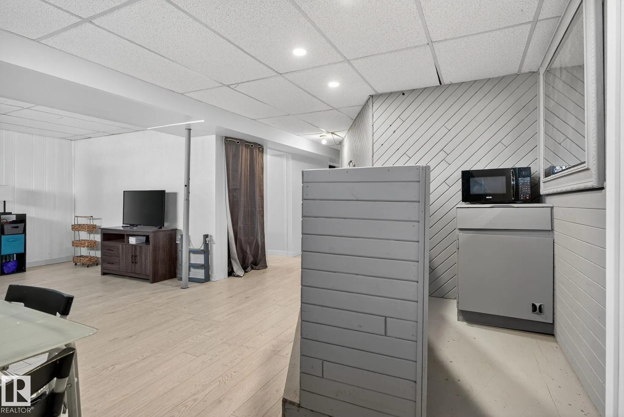 19 PRINCETON Crescent