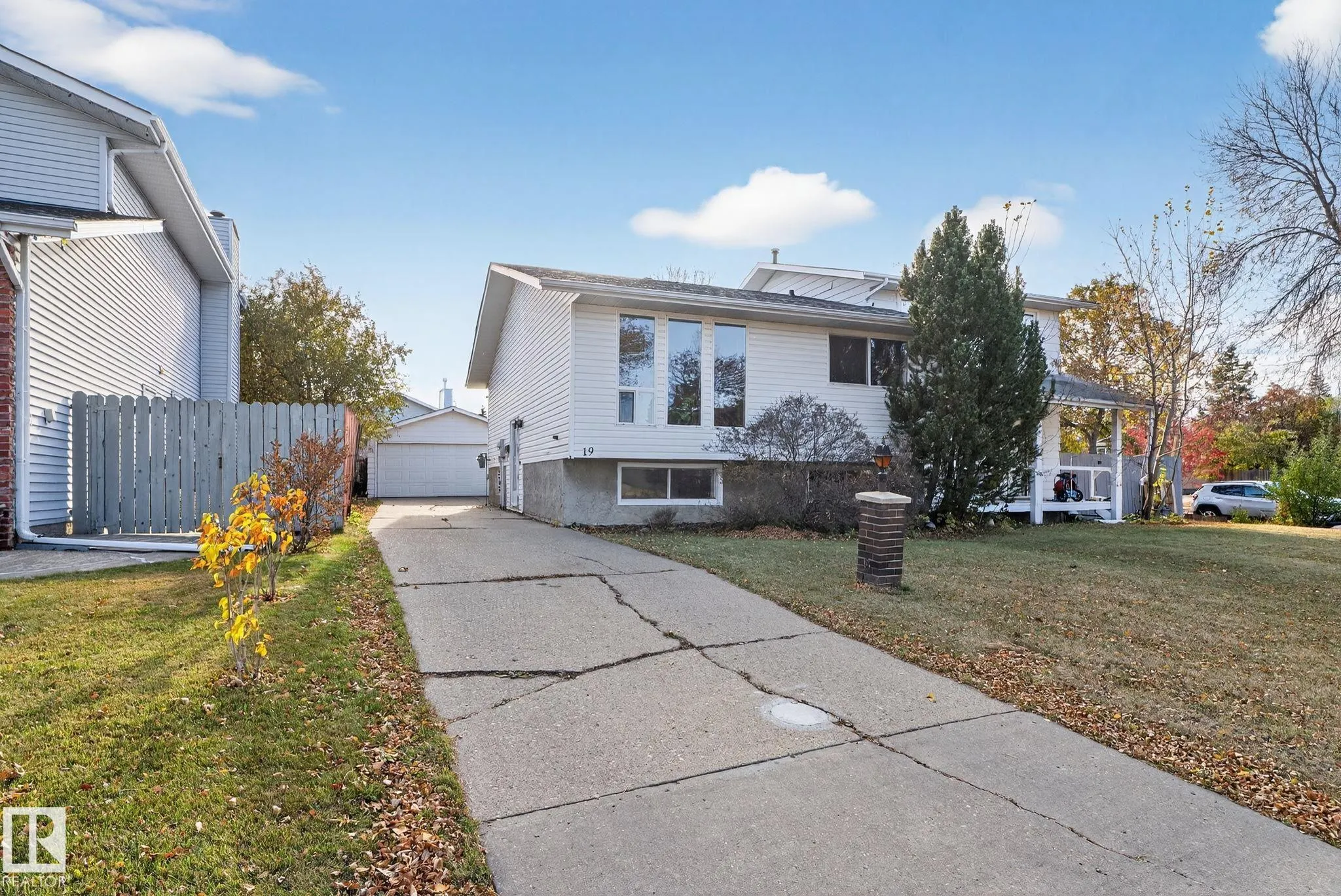 19 PRINCETON Crescent