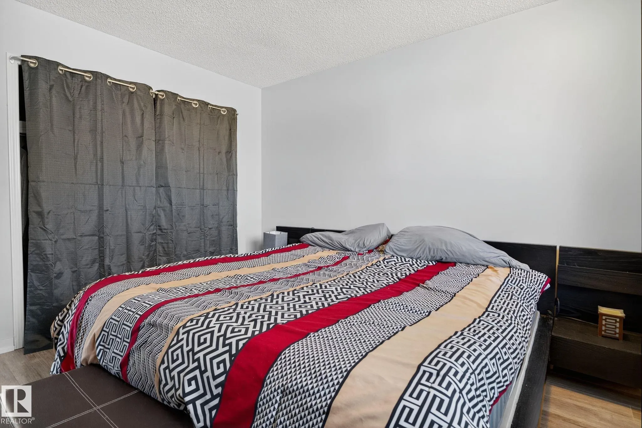 19 PRINCETON Crescent