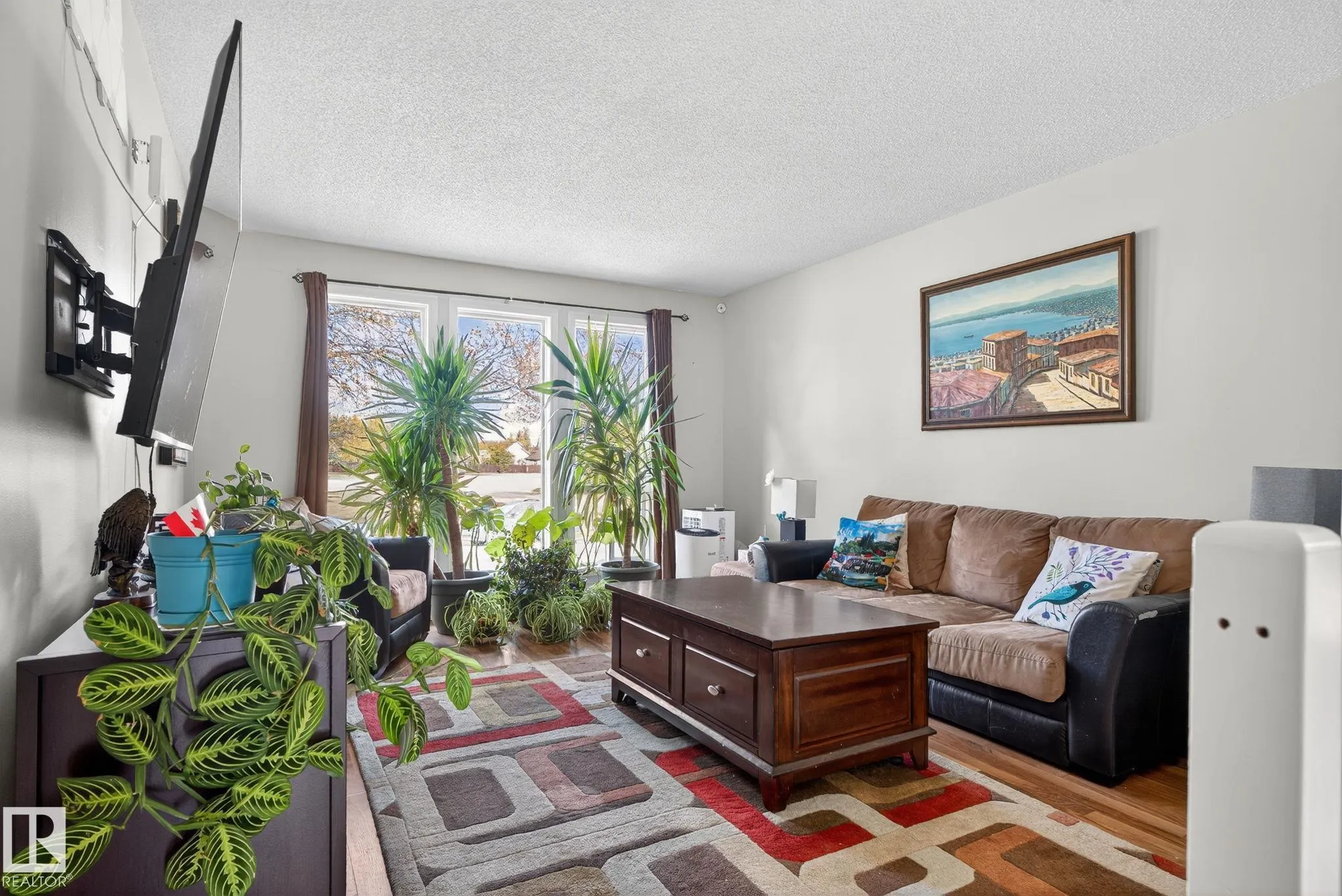 19 PRINCETON Crescent