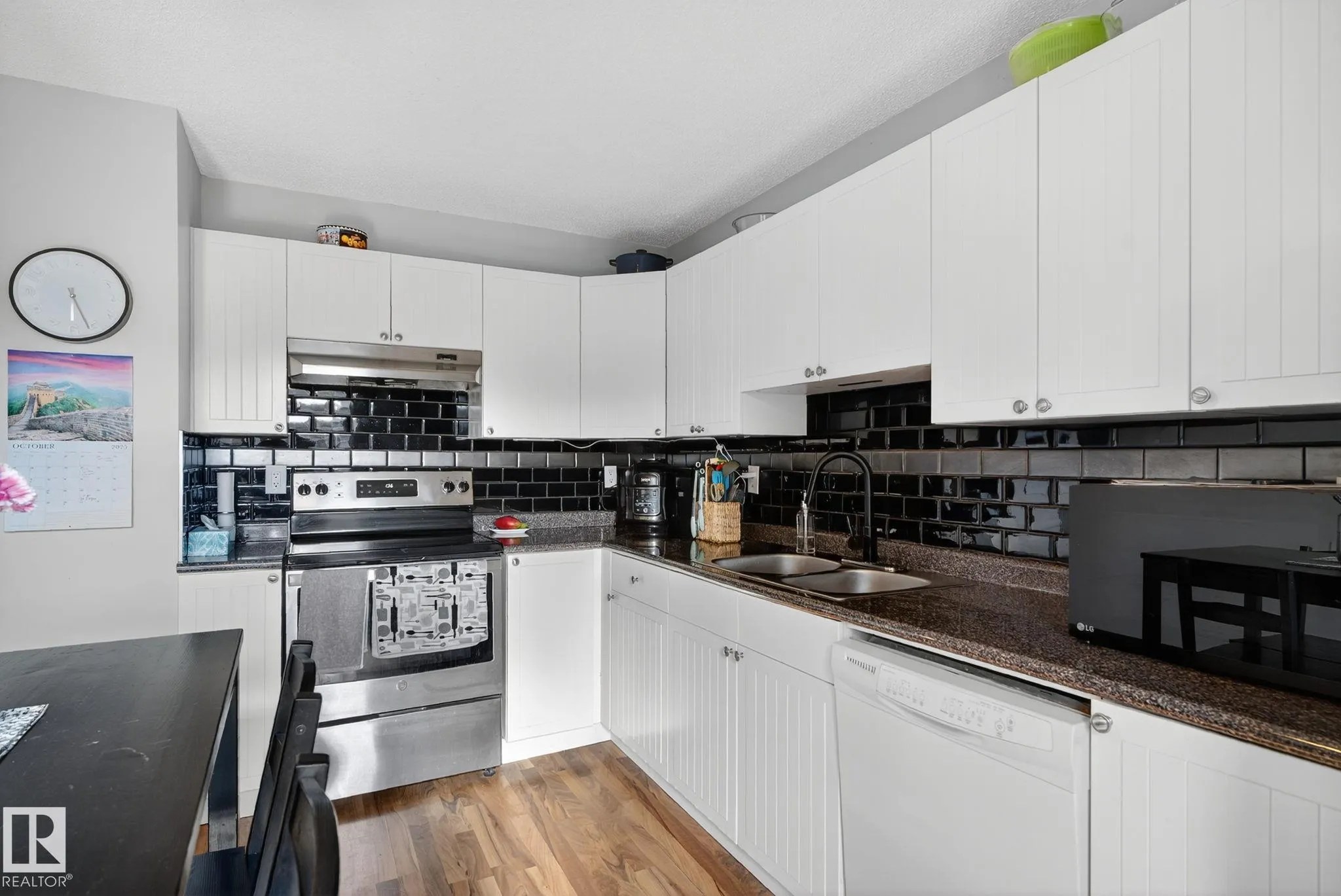 19 PRINCETON Crescent