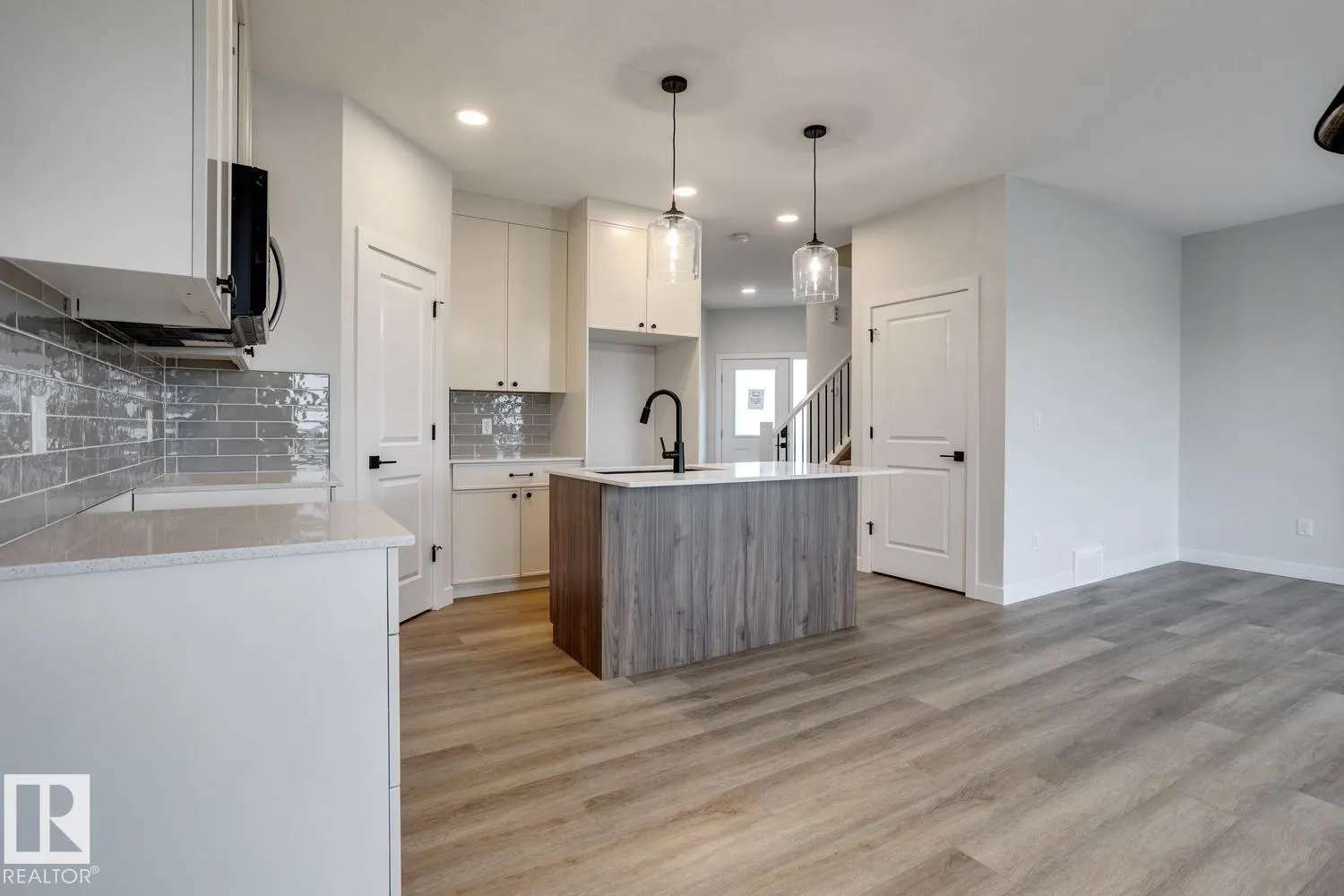 165 CALEDON Crescent