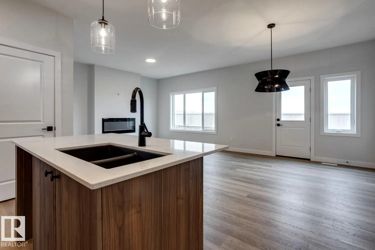 165 CALEDON Crescent