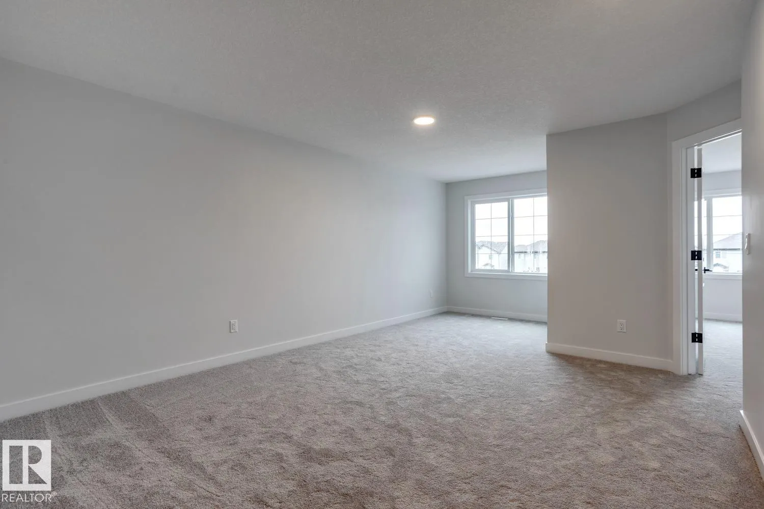 165 CALEDON Crescent
