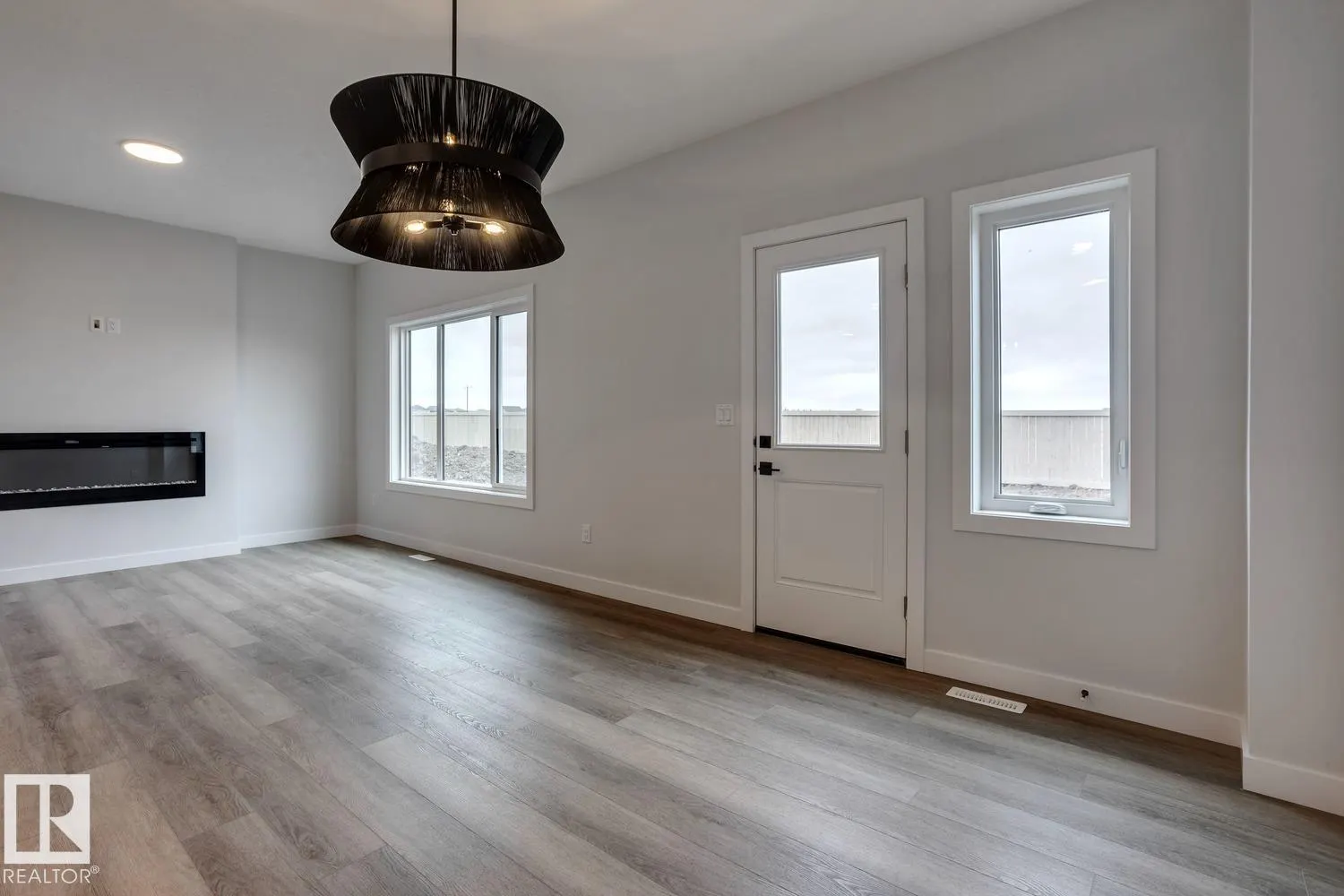 165 CALEDON Crescent