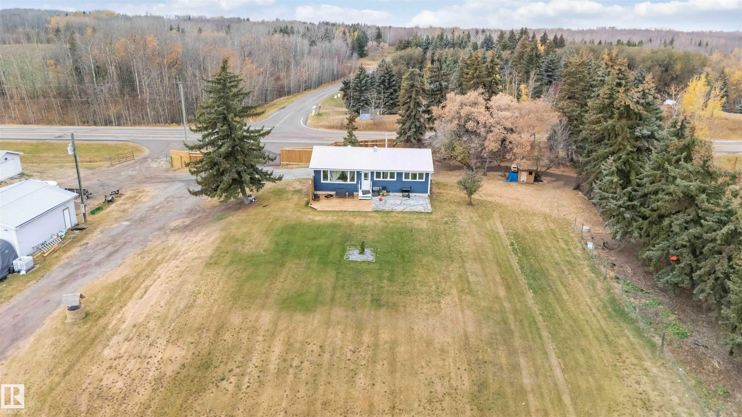 53273 RGE ROAD 215
