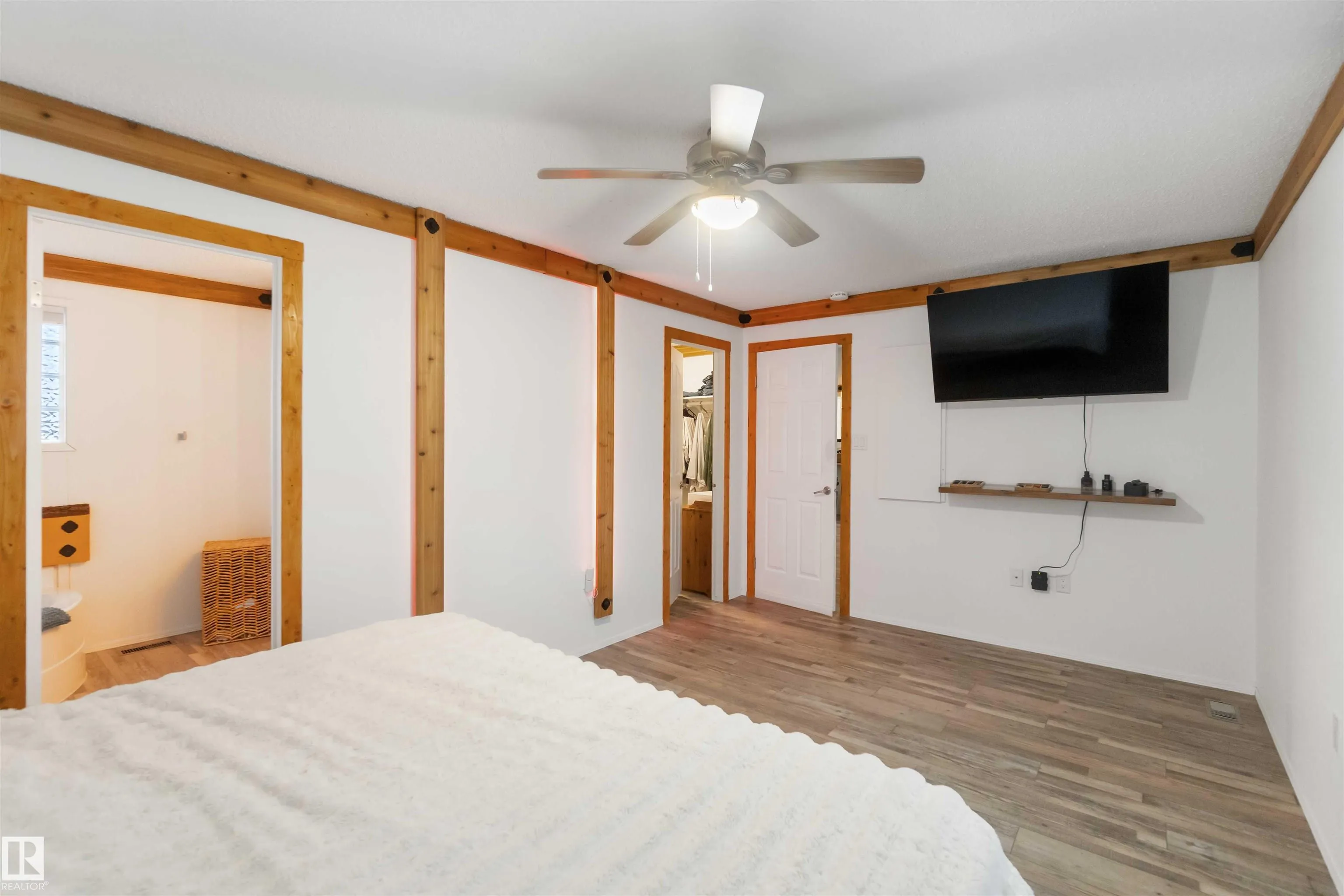 53273 RGE ROAD 215
