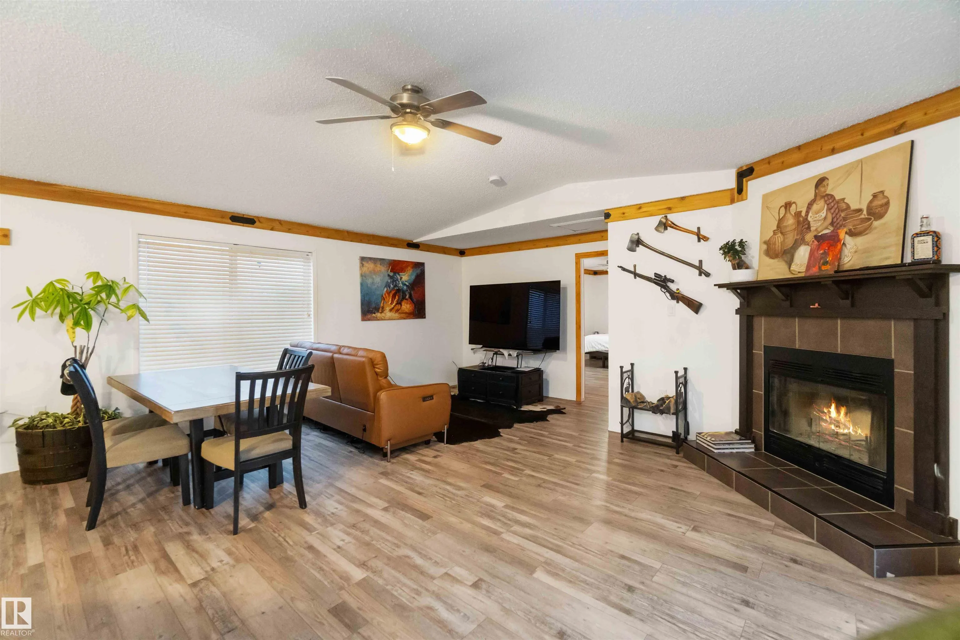 53273 RGE ROAD 215