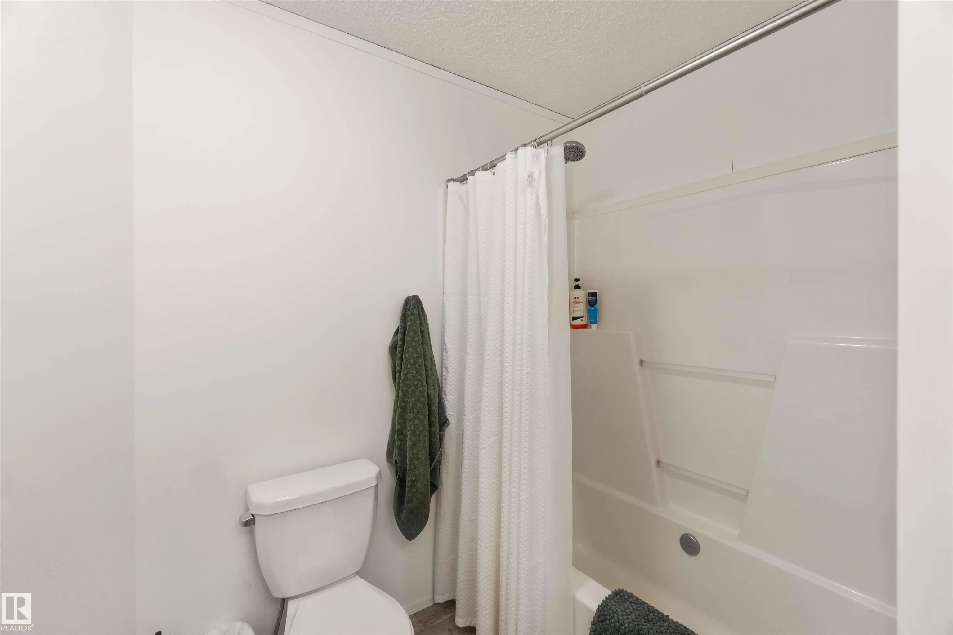 53273 RGE ROAD 215