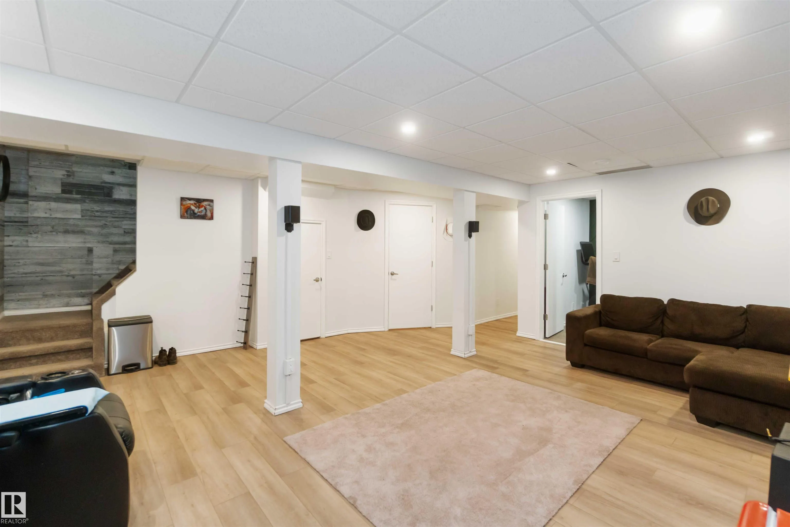 53273 RGE ROAD 215