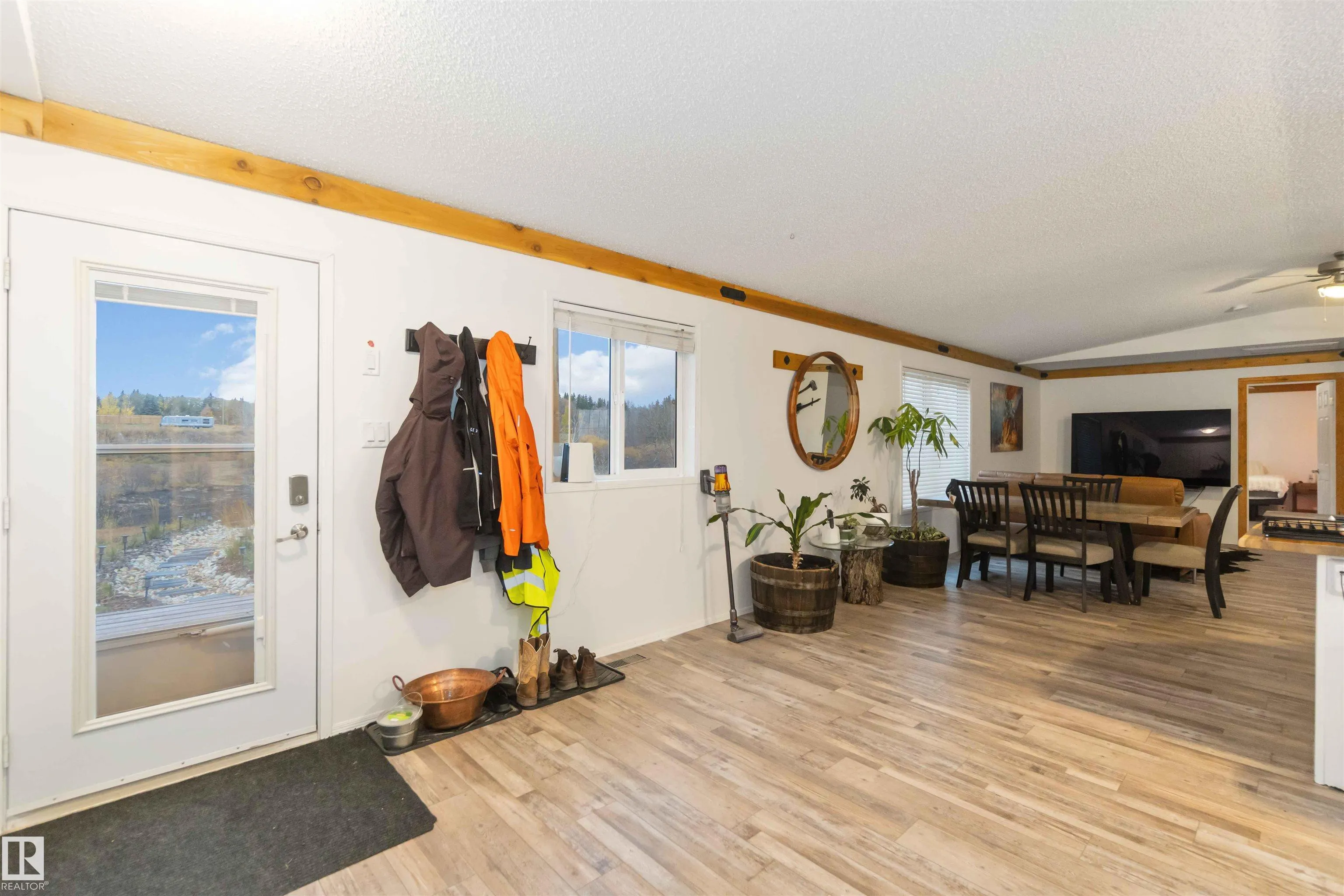 53273 RGE ROAD 215