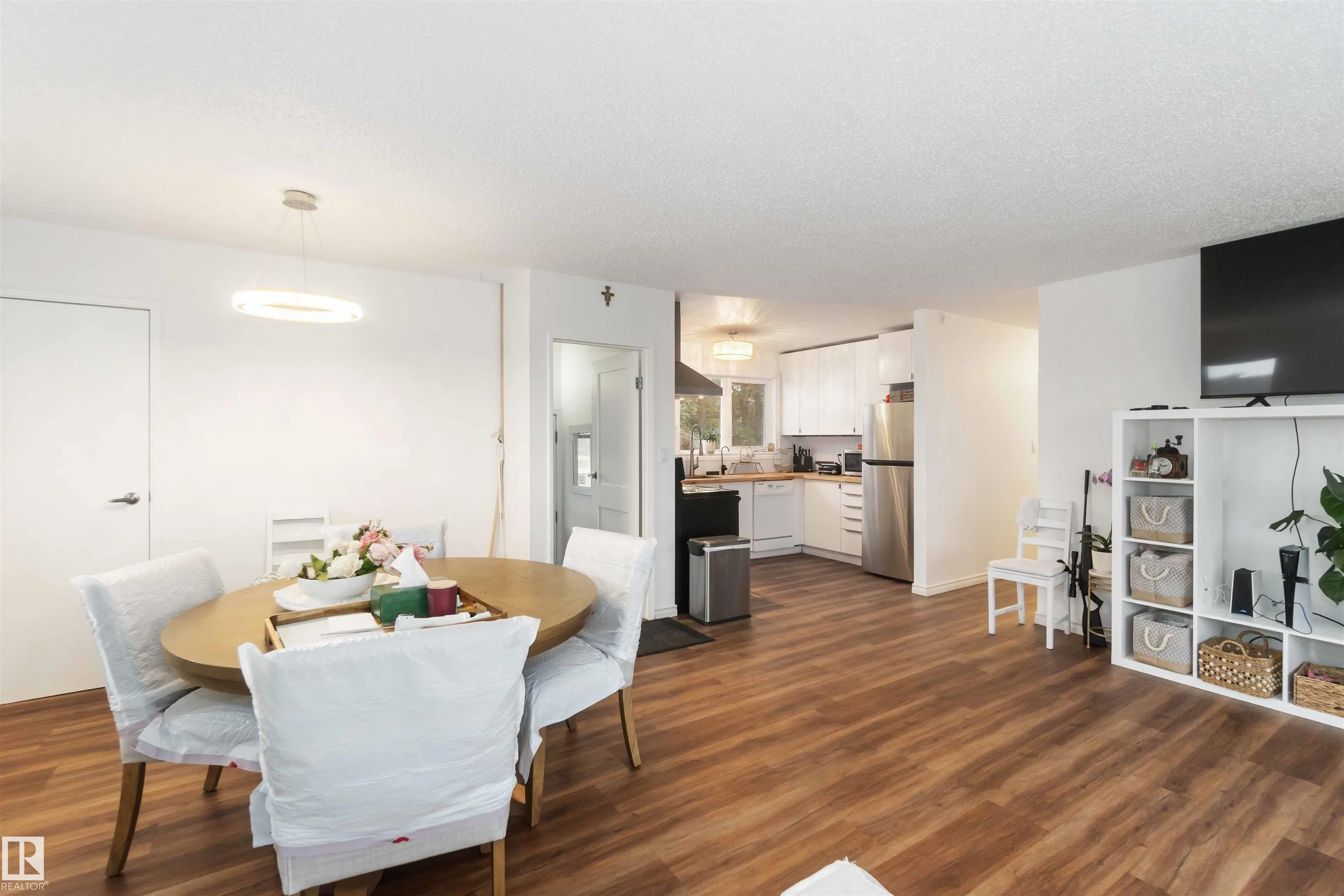53273 RGE ROAD 215