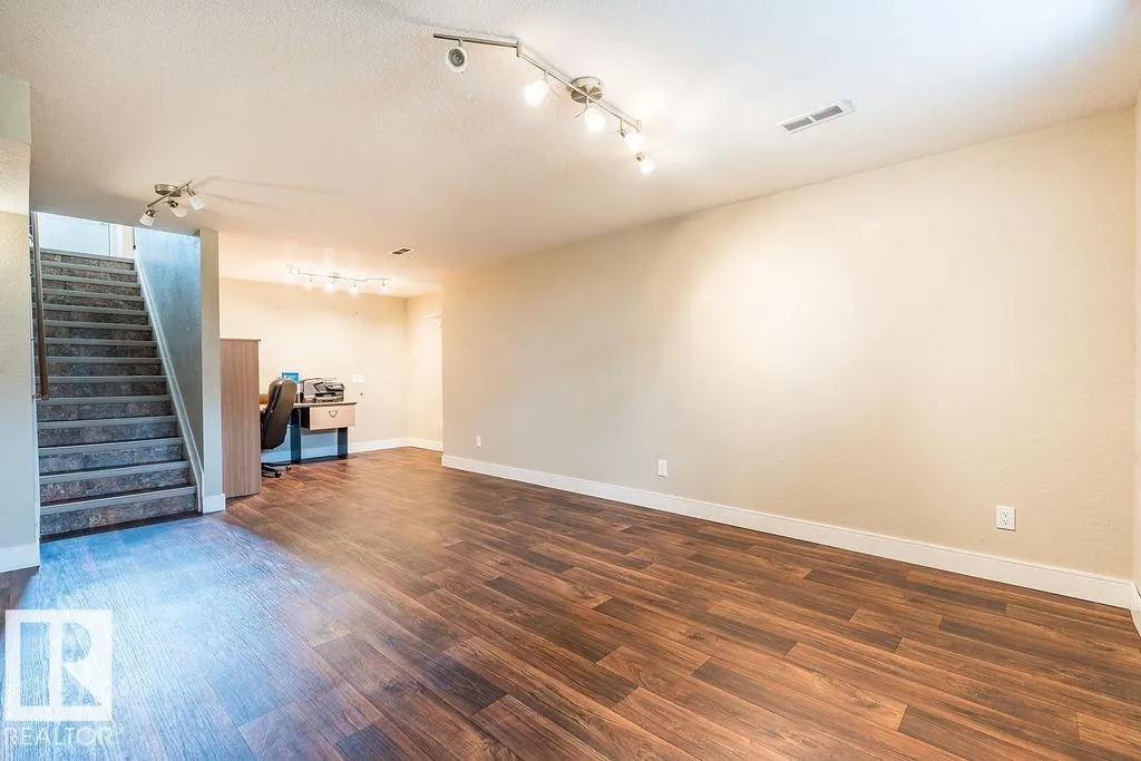 463051 RGE ROAD 235