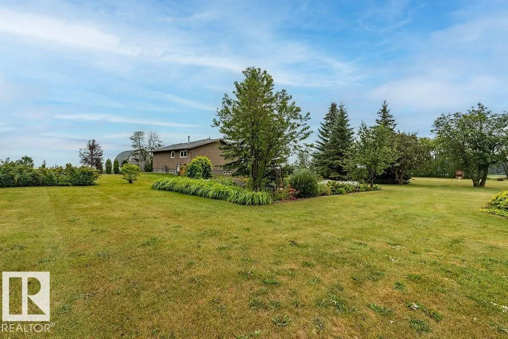 463051 RGE ROAD 235