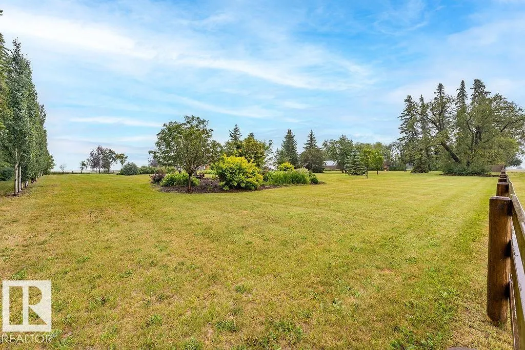 463051 RGE ROAD 235