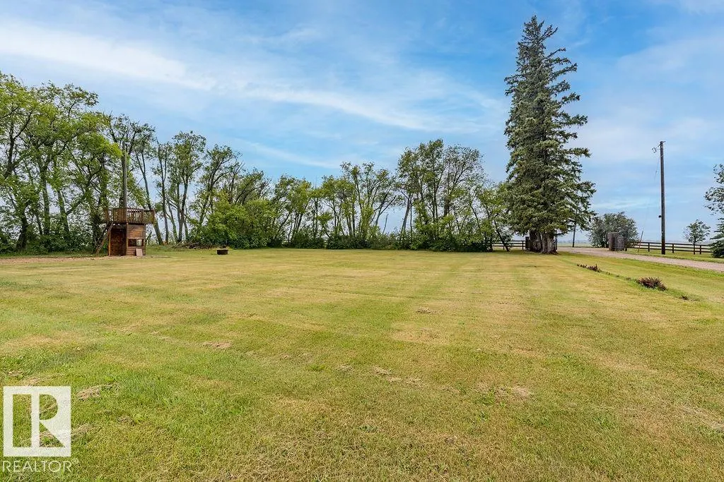 463051 RGE ROAD 235