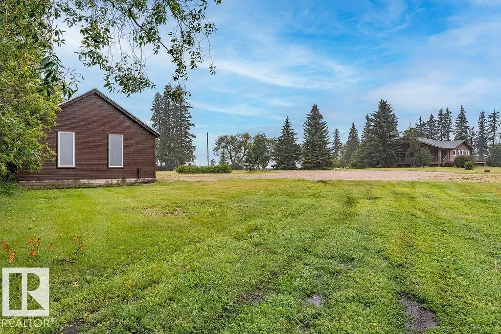 463051 RGE ROAD 235