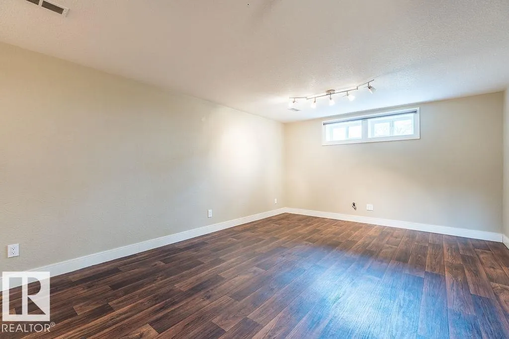 463051 RGE ROAD 235