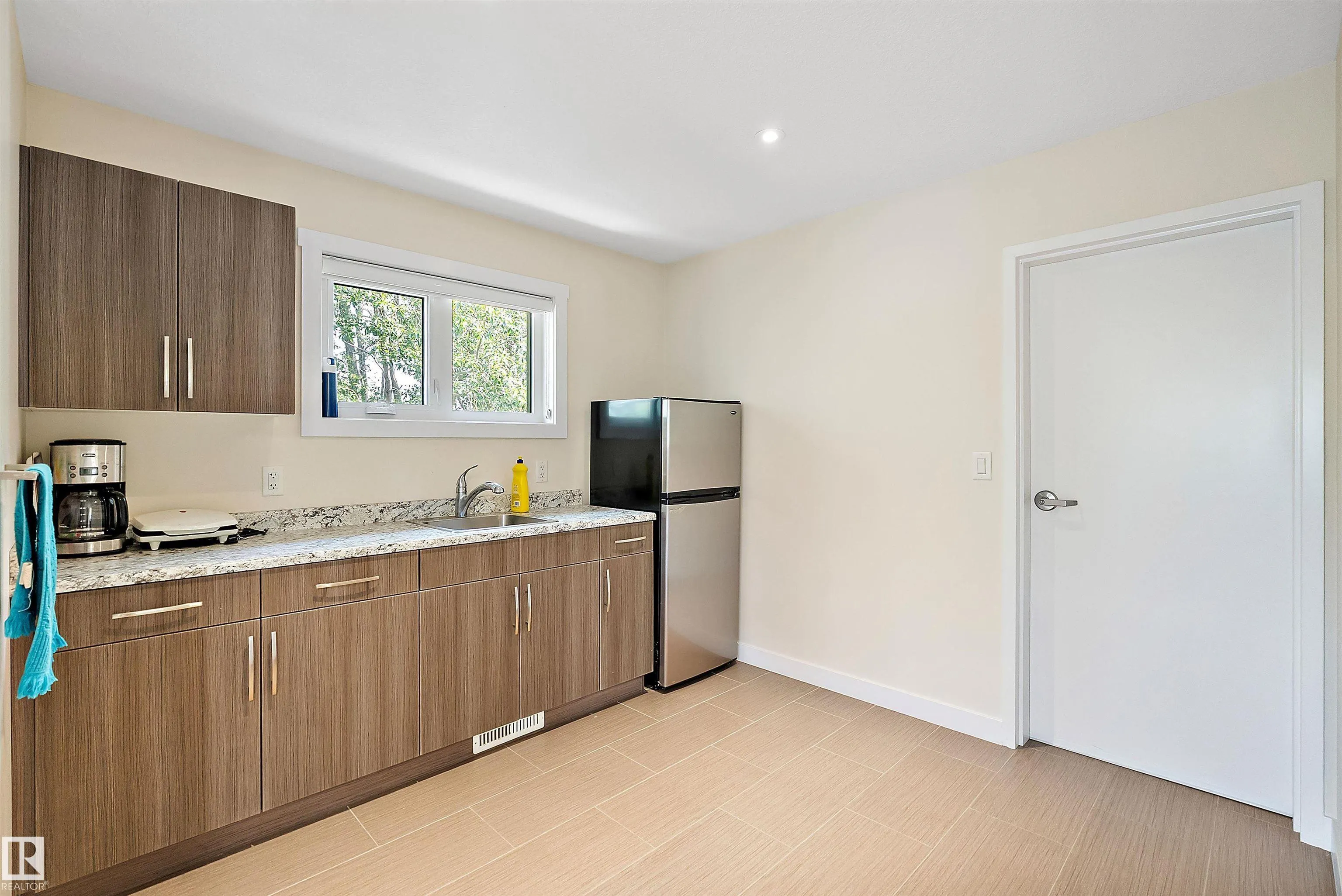 #9B 54231 Range Road 250