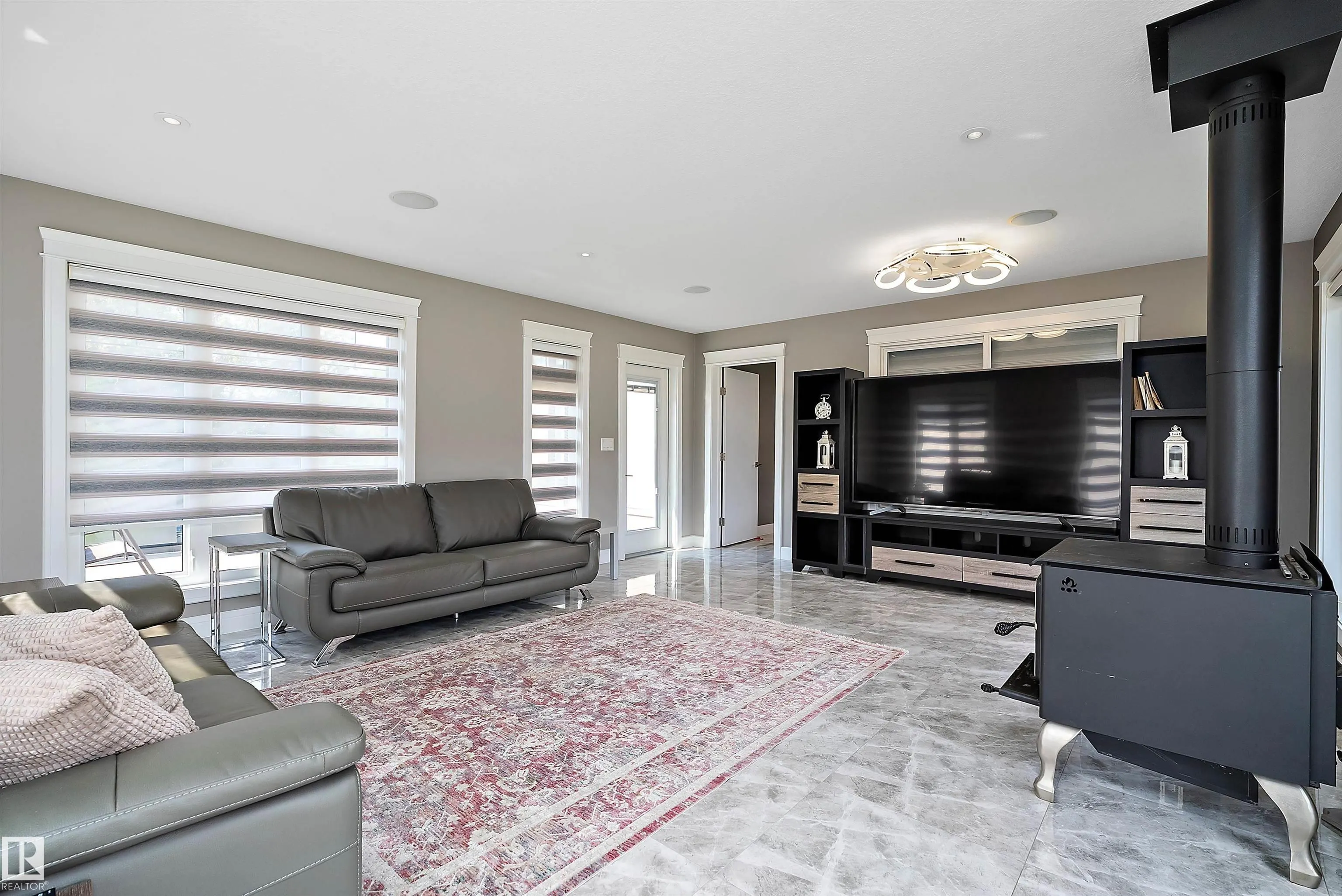 #9B 54231 Range Road 250