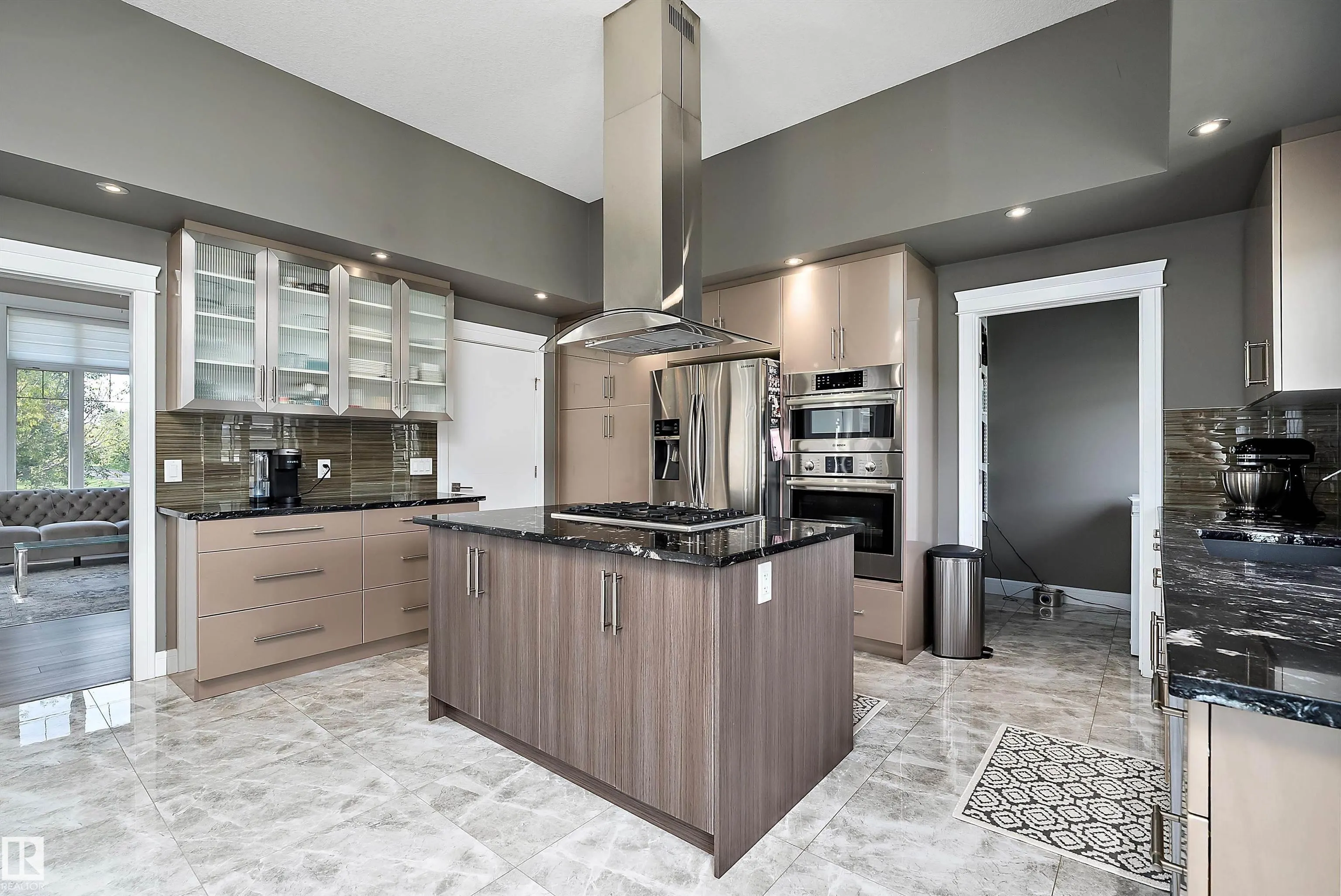 #9B 54231 Range Road 250