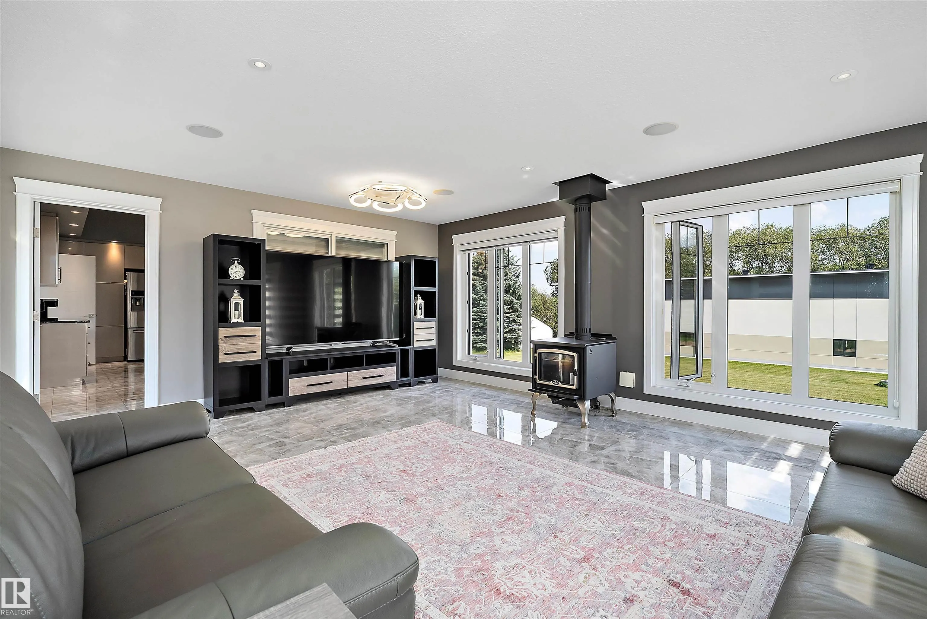 #9B 54231 Range Road 250