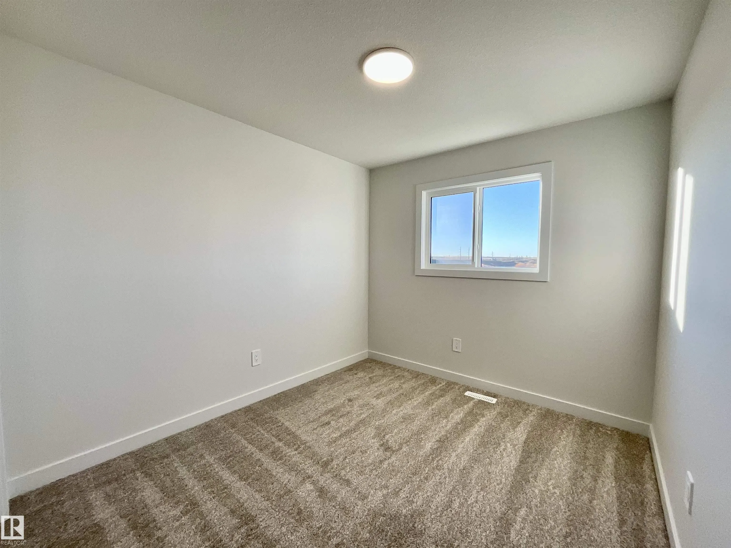 61 SIENNA Boulevard