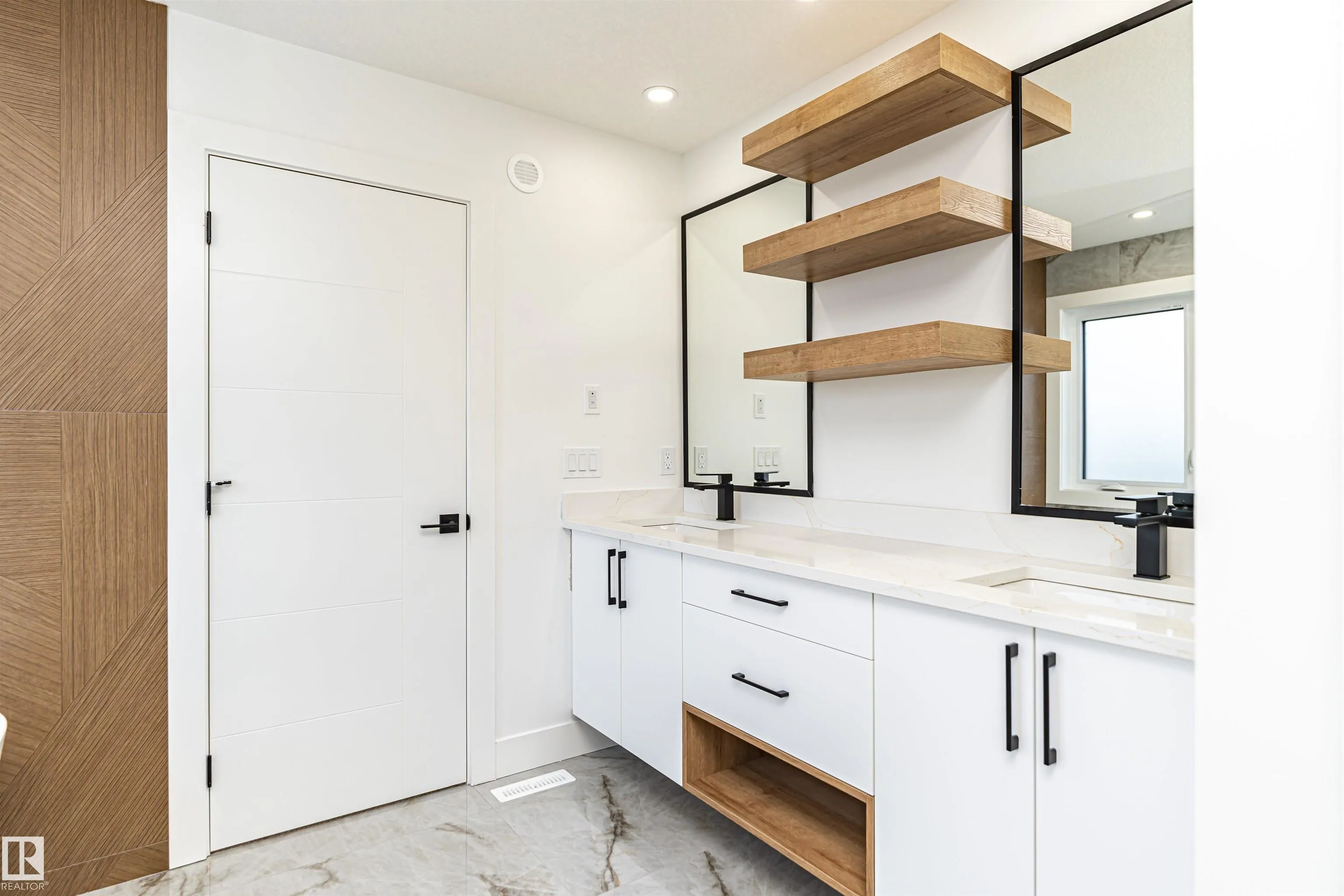 3221 PELERIN Crescent