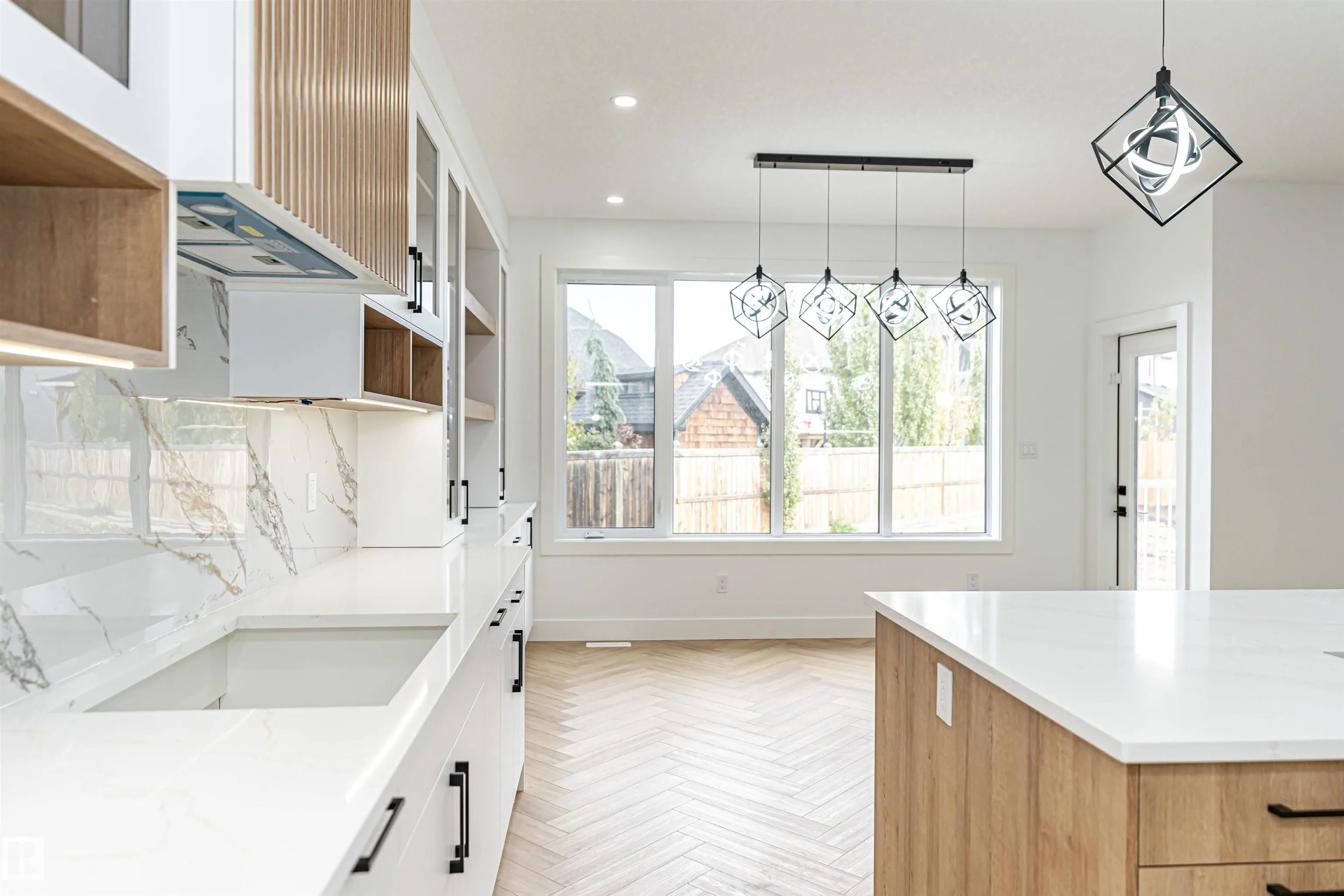 3221 PELERIN Crescent