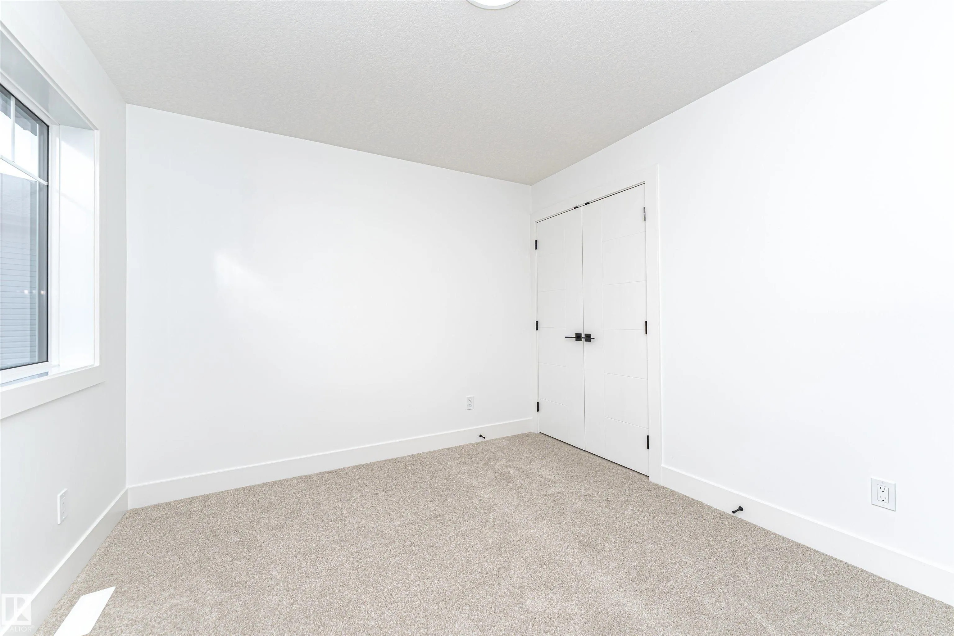 3221 PELERIN Crescent