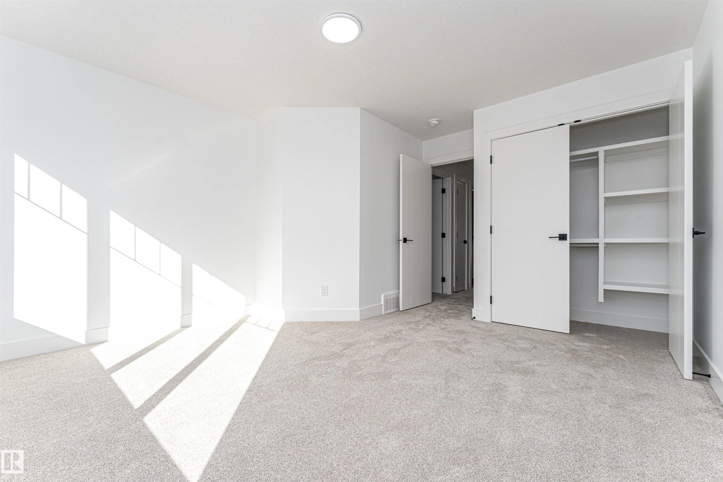 3221 PELERIN Crescent