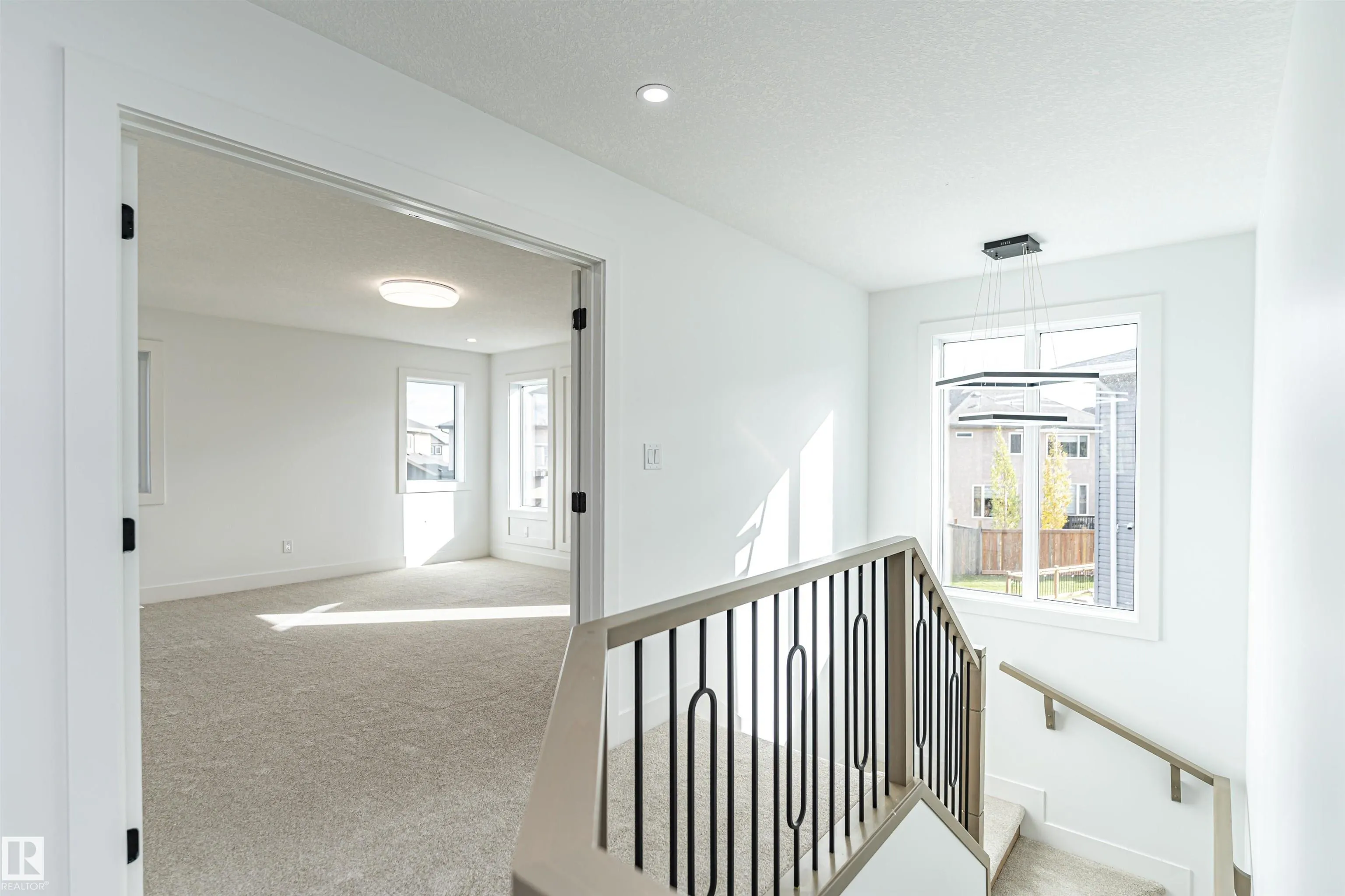 3221 PELERIN Crescent