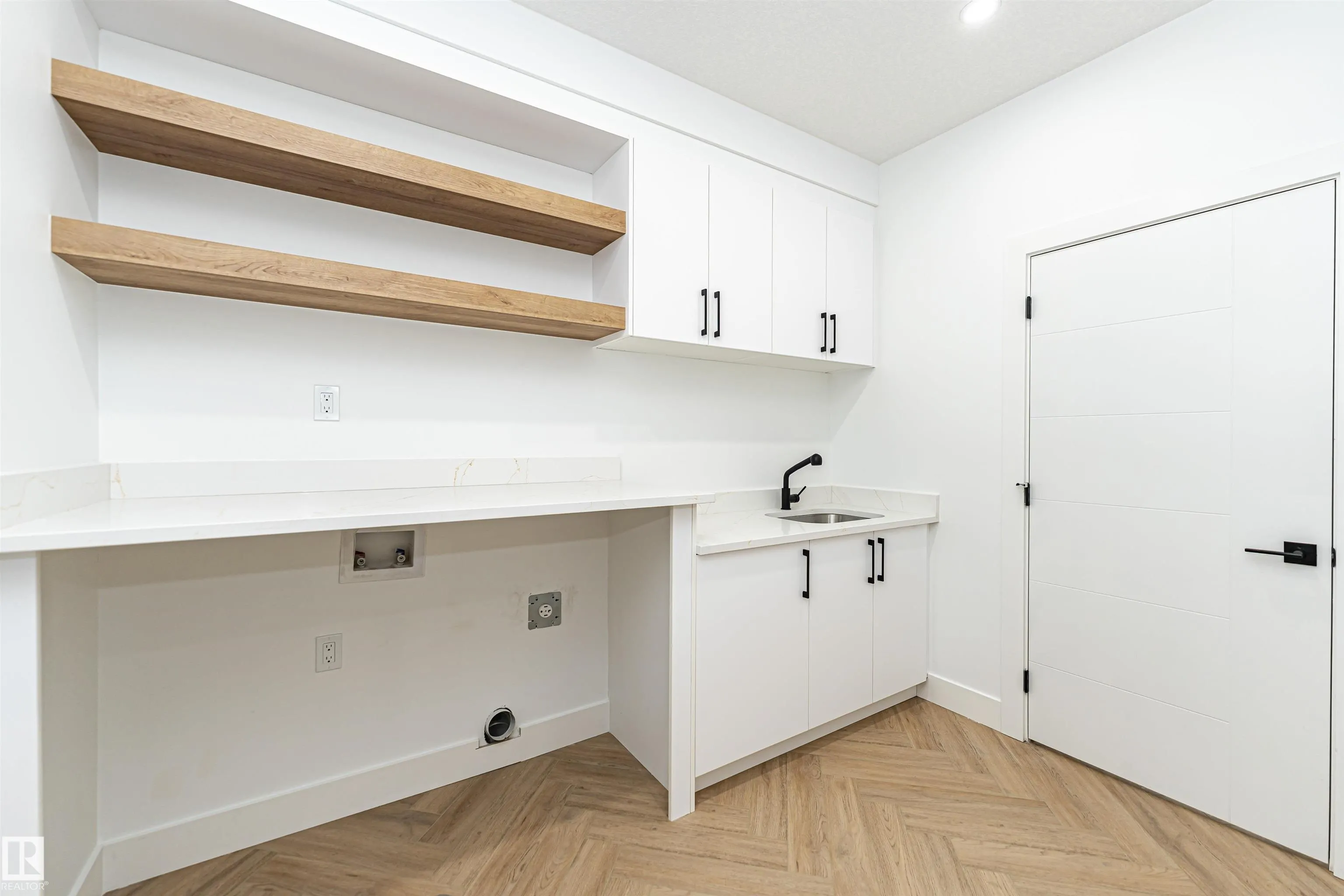 3221 PELERIN Crescent