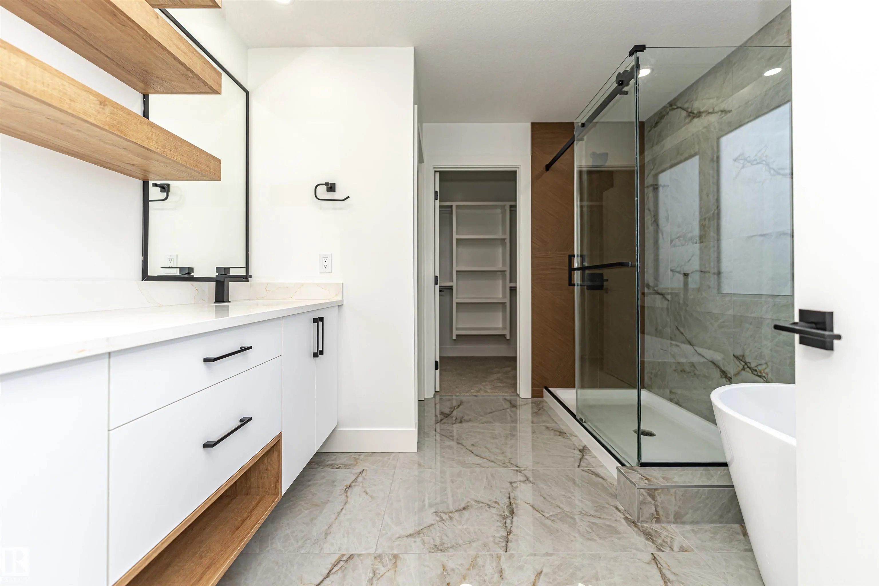 3221 PELERIN Crescent