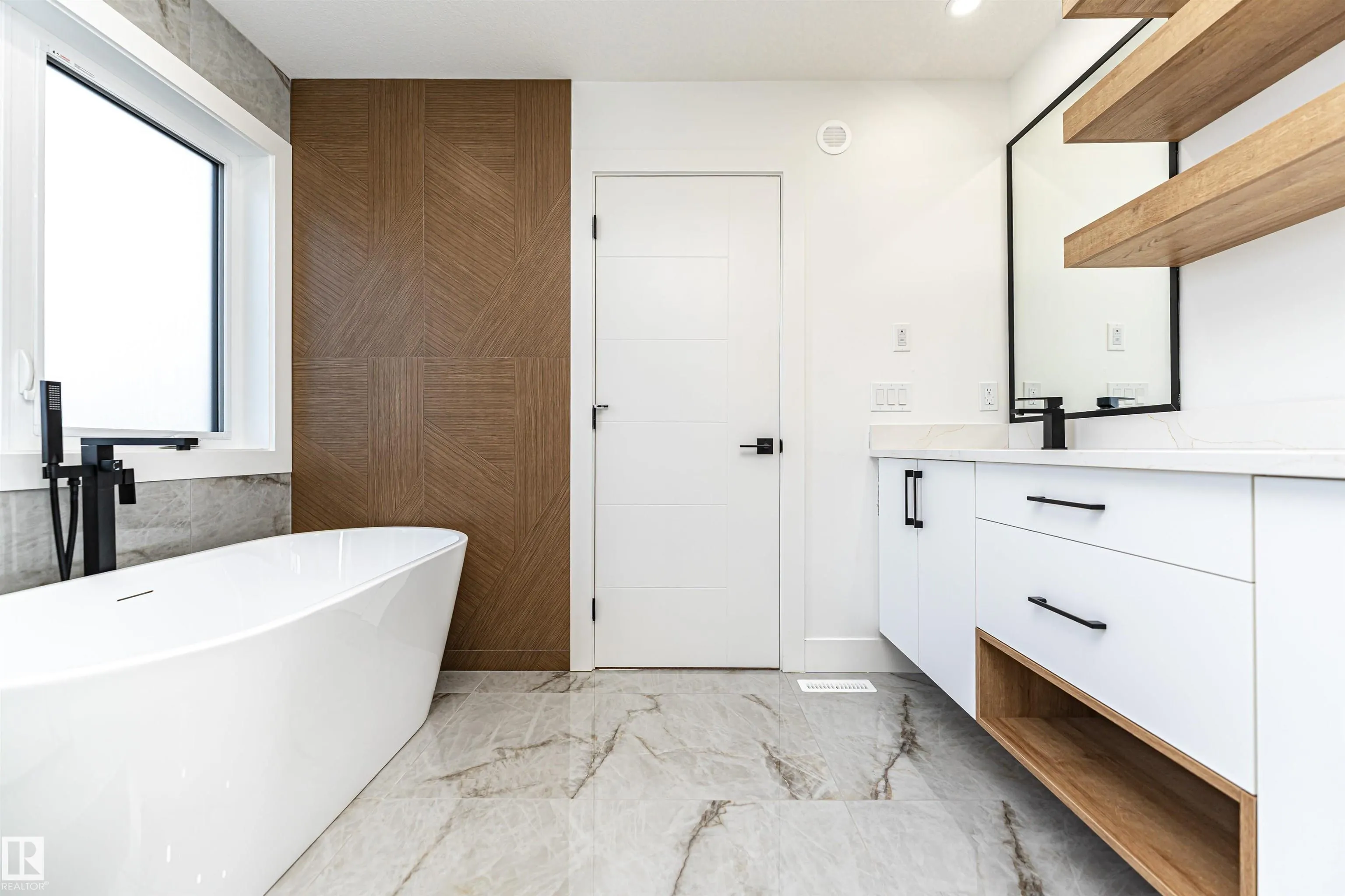 3221 PELERIN Crescent