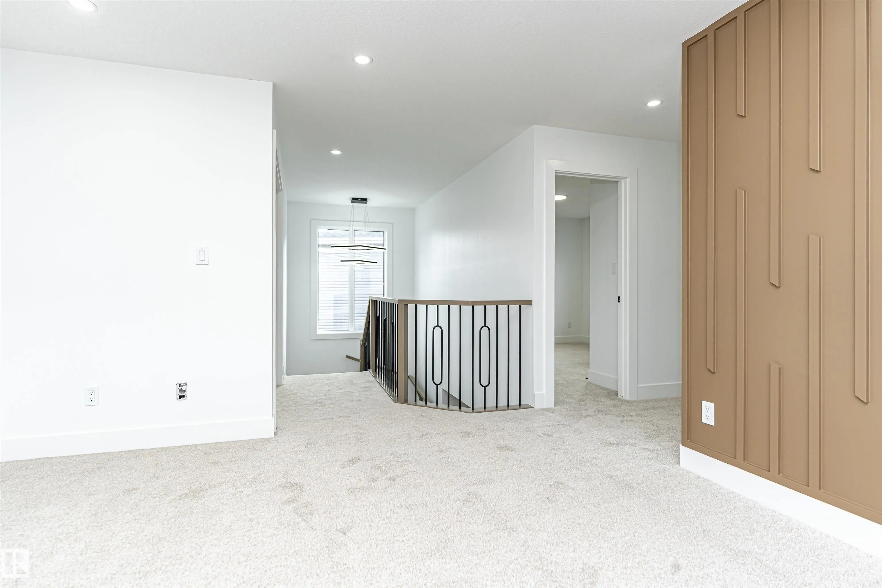 3221 PELERIN Crescent