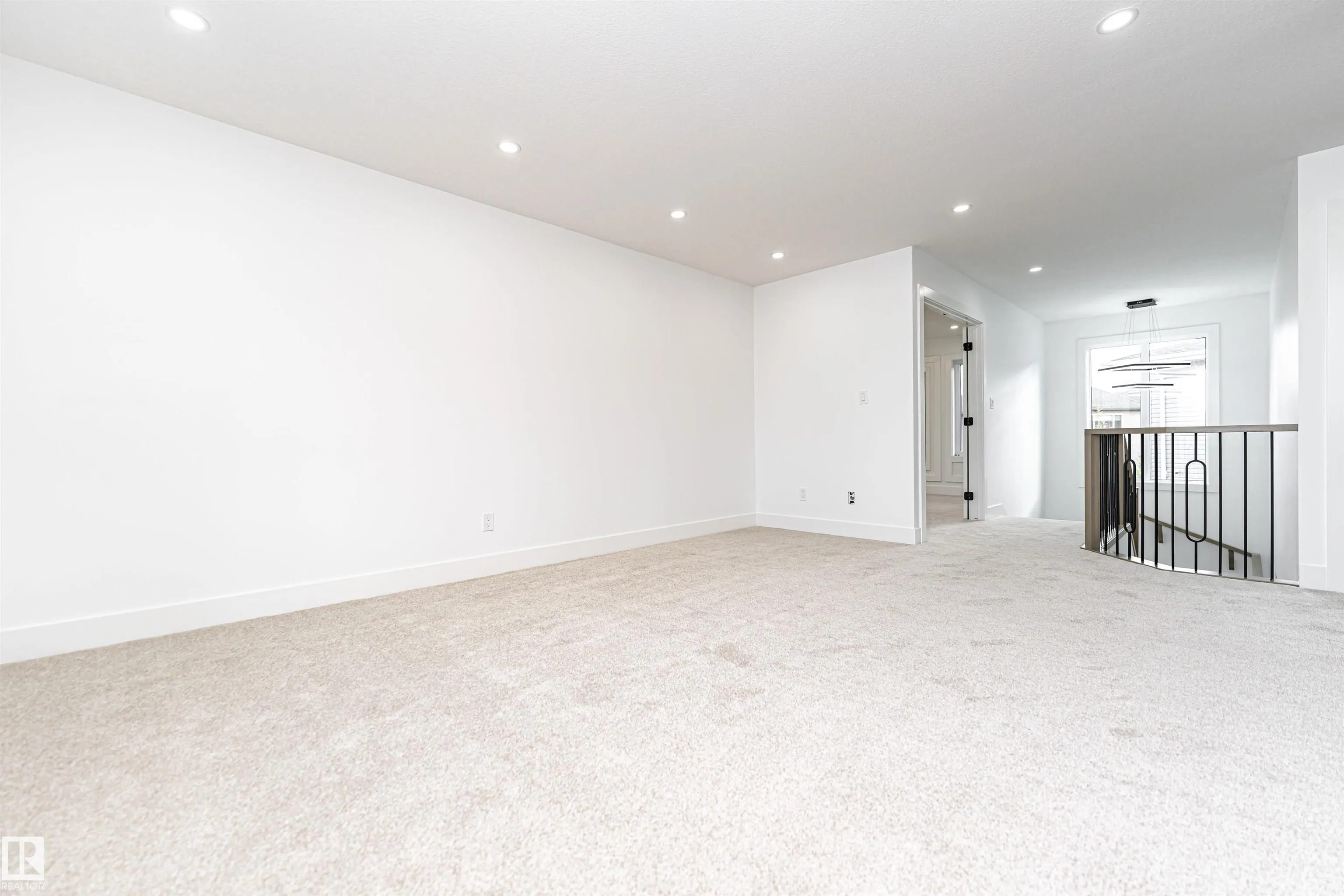 3221 PELERIN Crescent