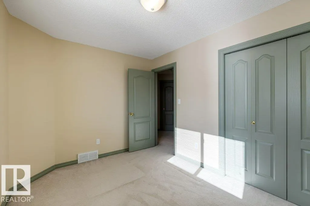 1120 118A Street
