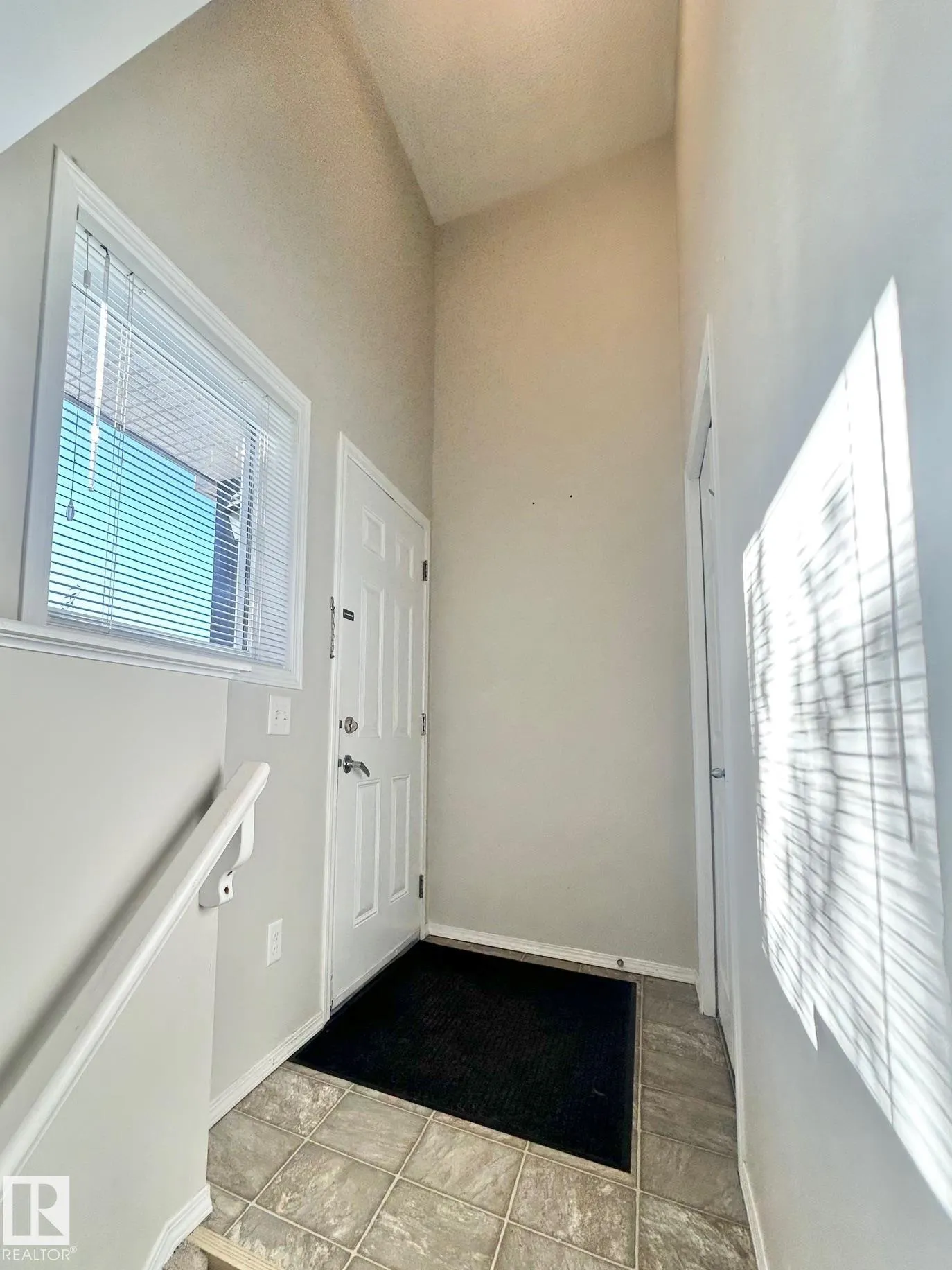 142 Selkirk Place