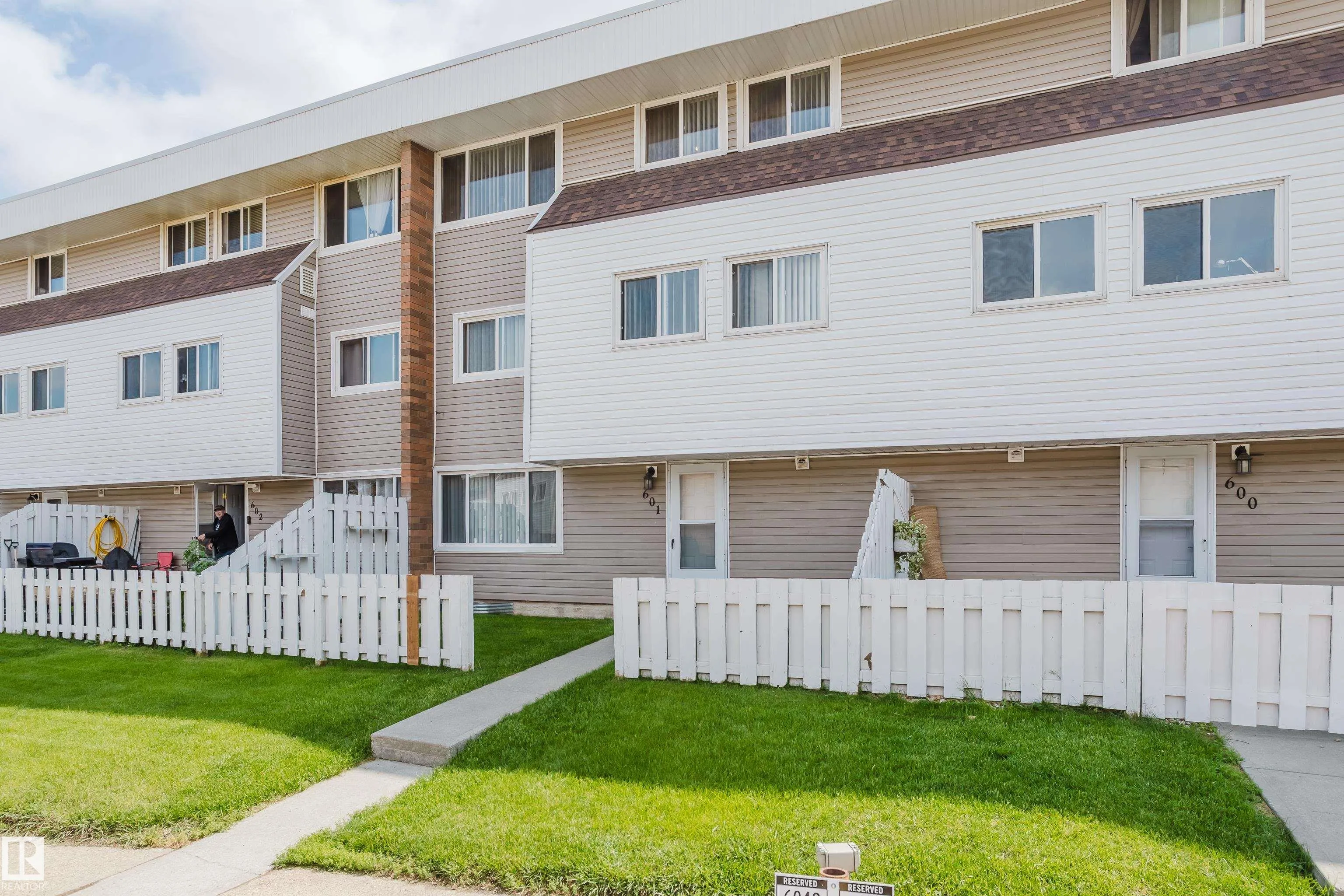 2908 116A Avenue