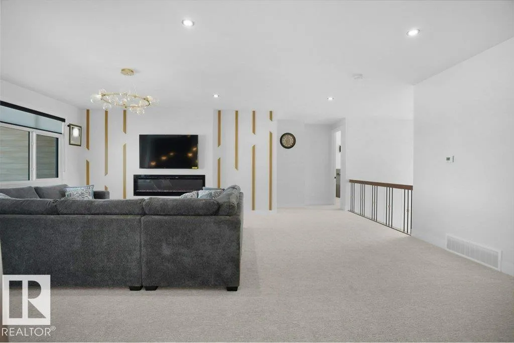 5104 WOOLSEY Link