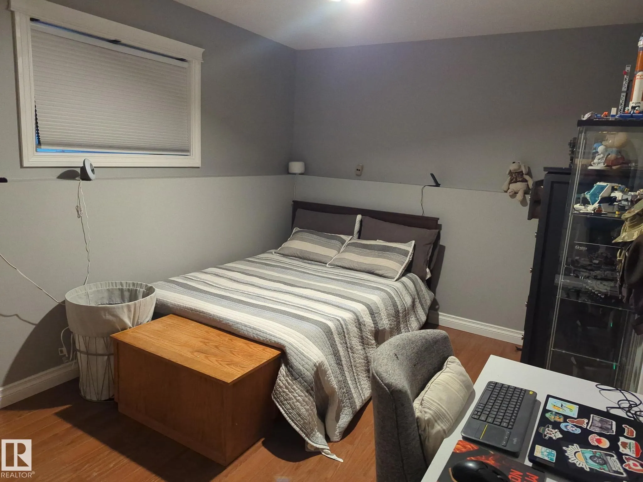 158 MEADOWVIEW Drive