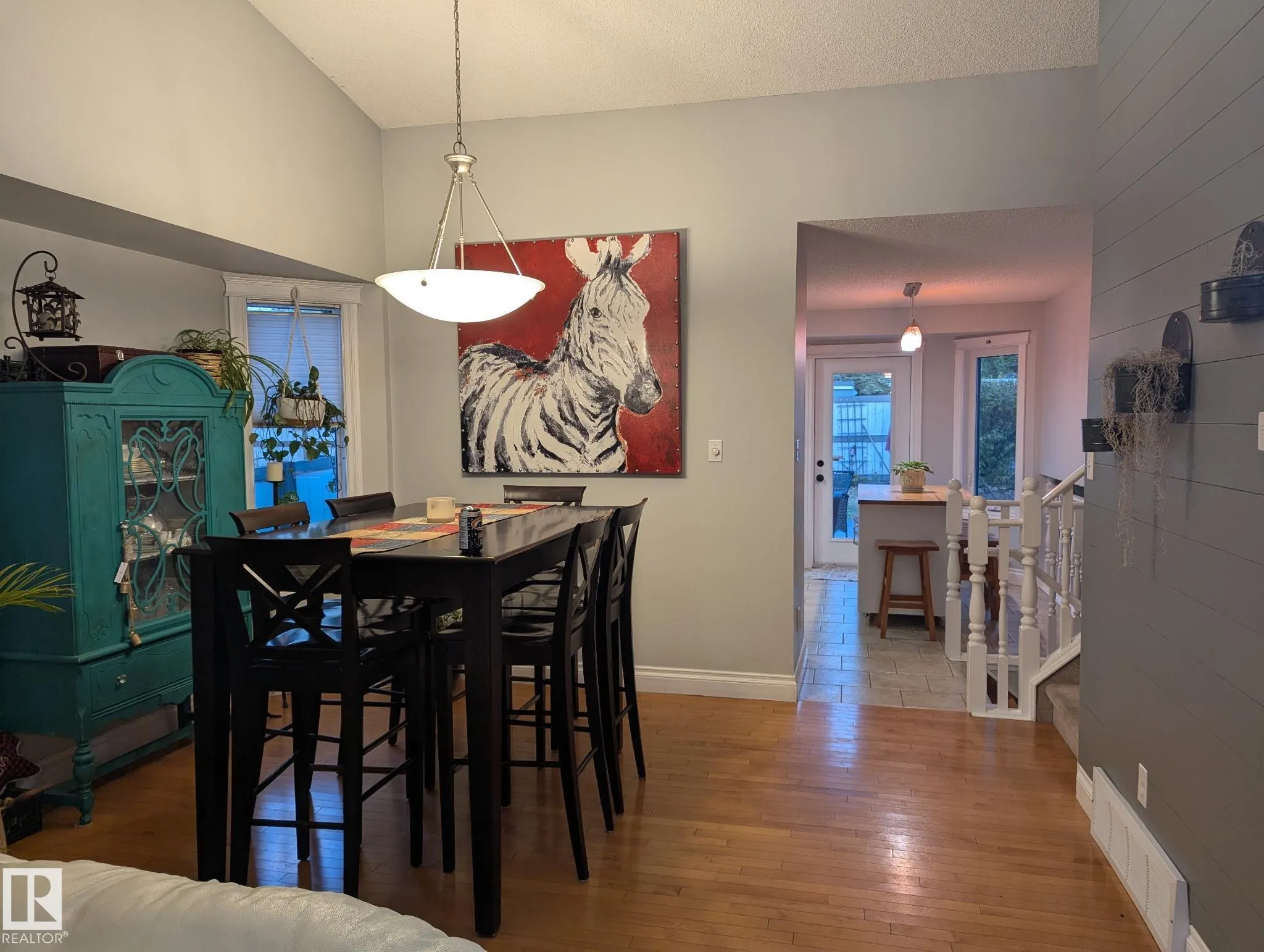 158 MEADOWVIEW Drive