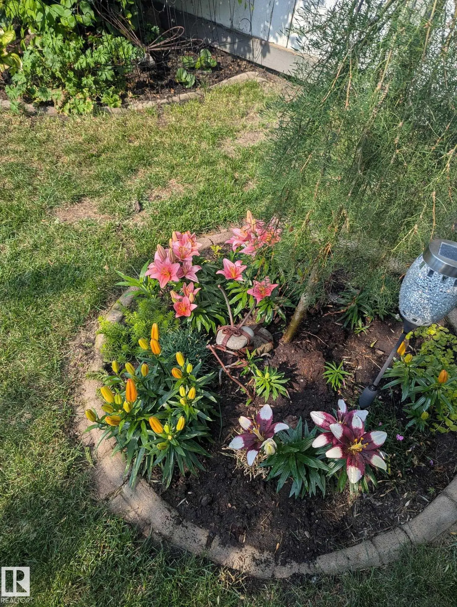 158 MEADOWVIEW Drive