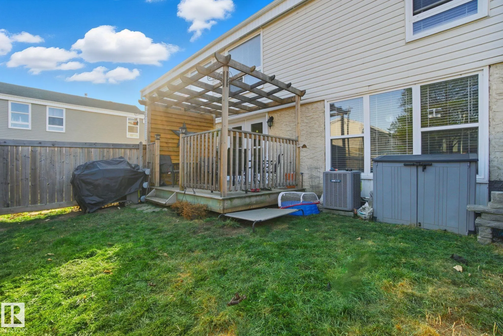 272 GRANDIN Village